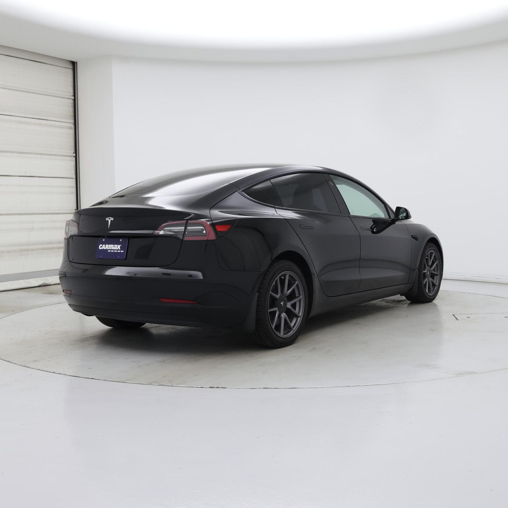 Thumbnail: 2023 Tesla Model 3 - 8
