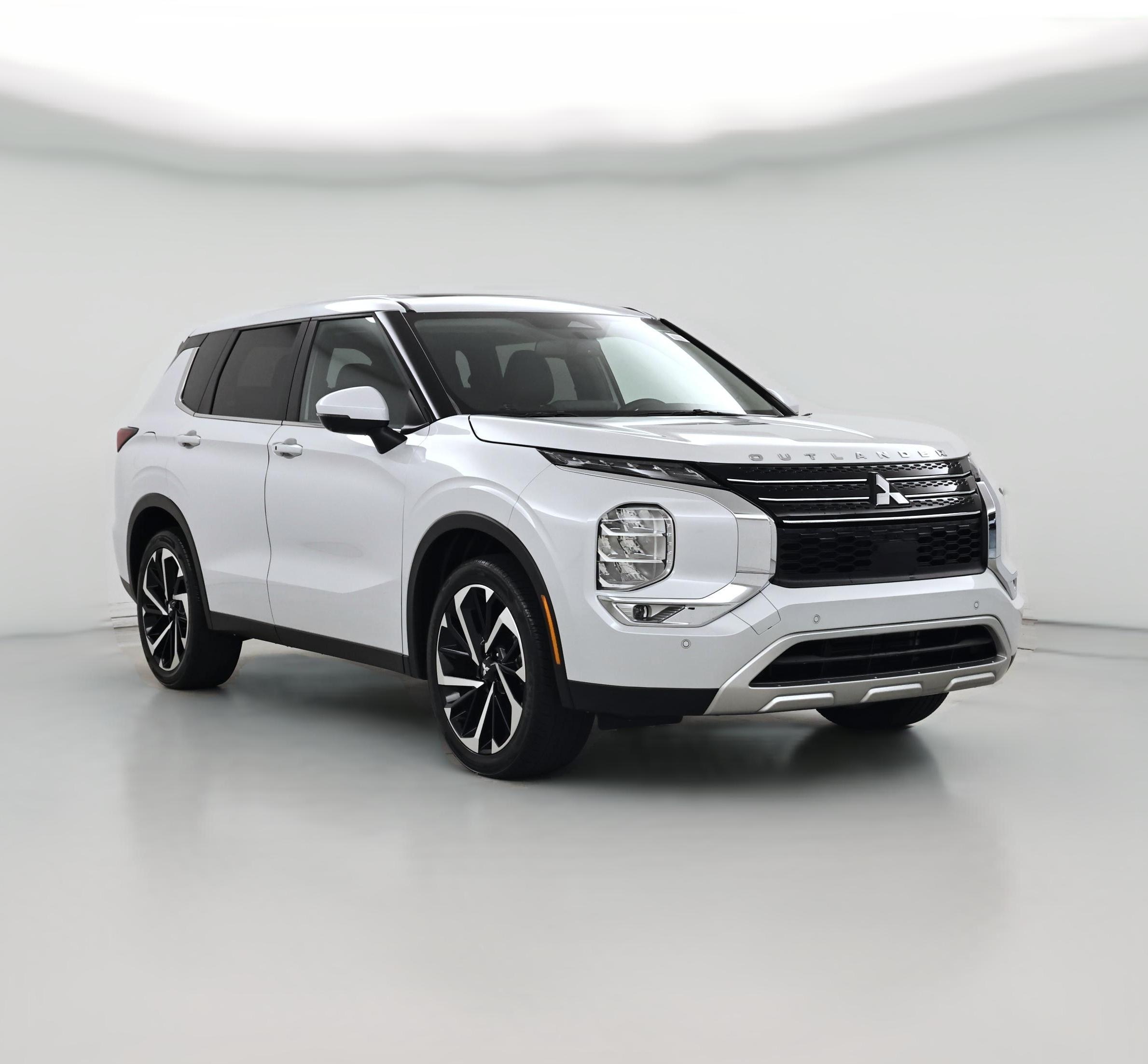 Thumbnail: 2024 Mitsubishi Outlander - 1