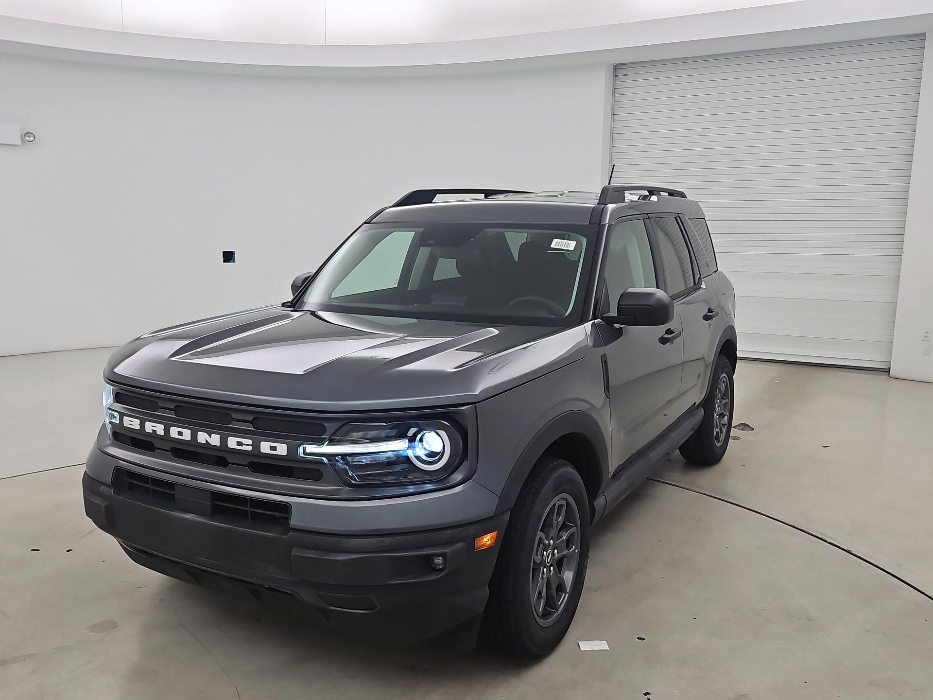 Thumbnail: 2021 Ford Bronco Sport - 3