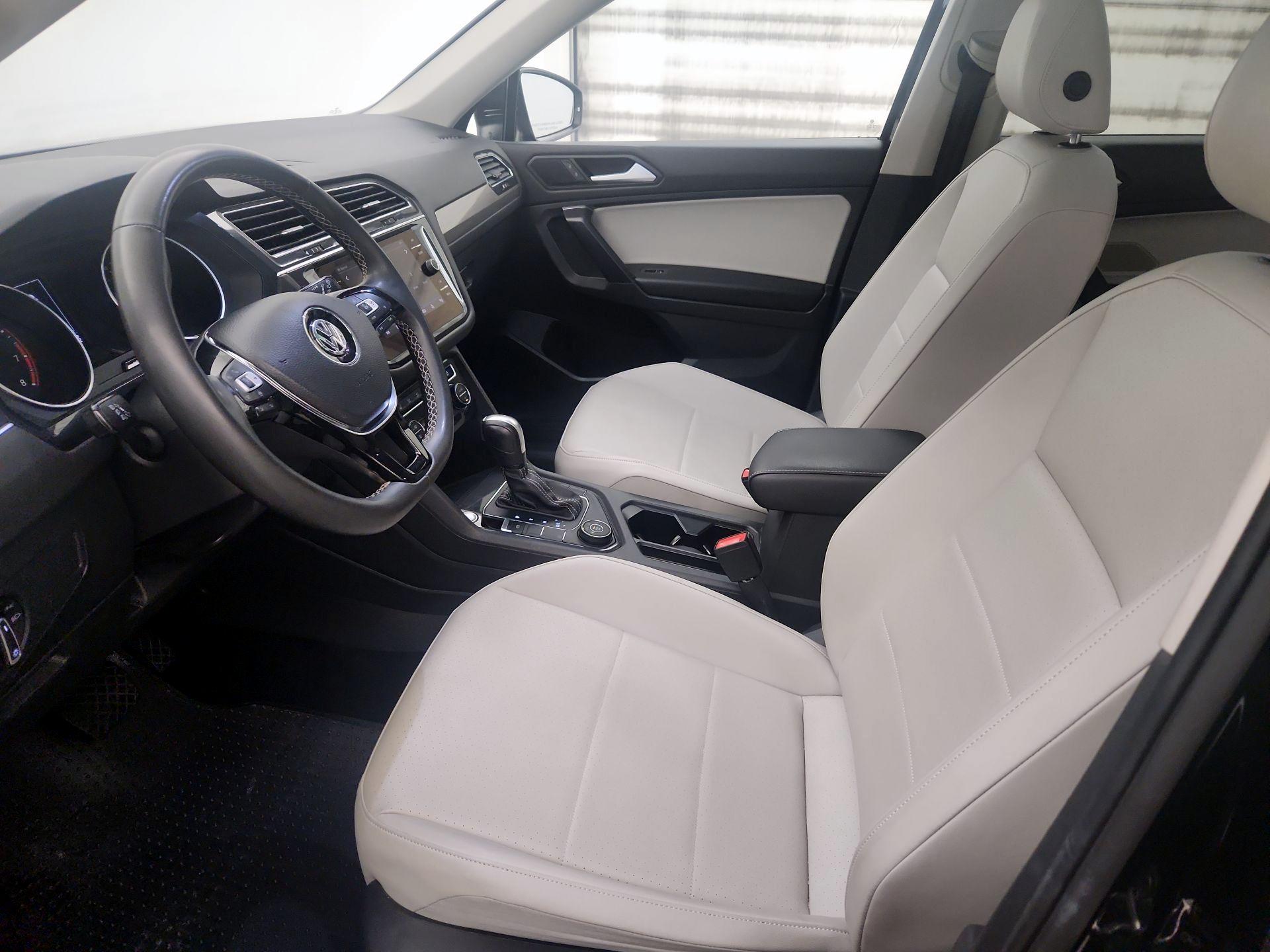 Thumbnail: 2021 Volkswagen Tiguan - 11