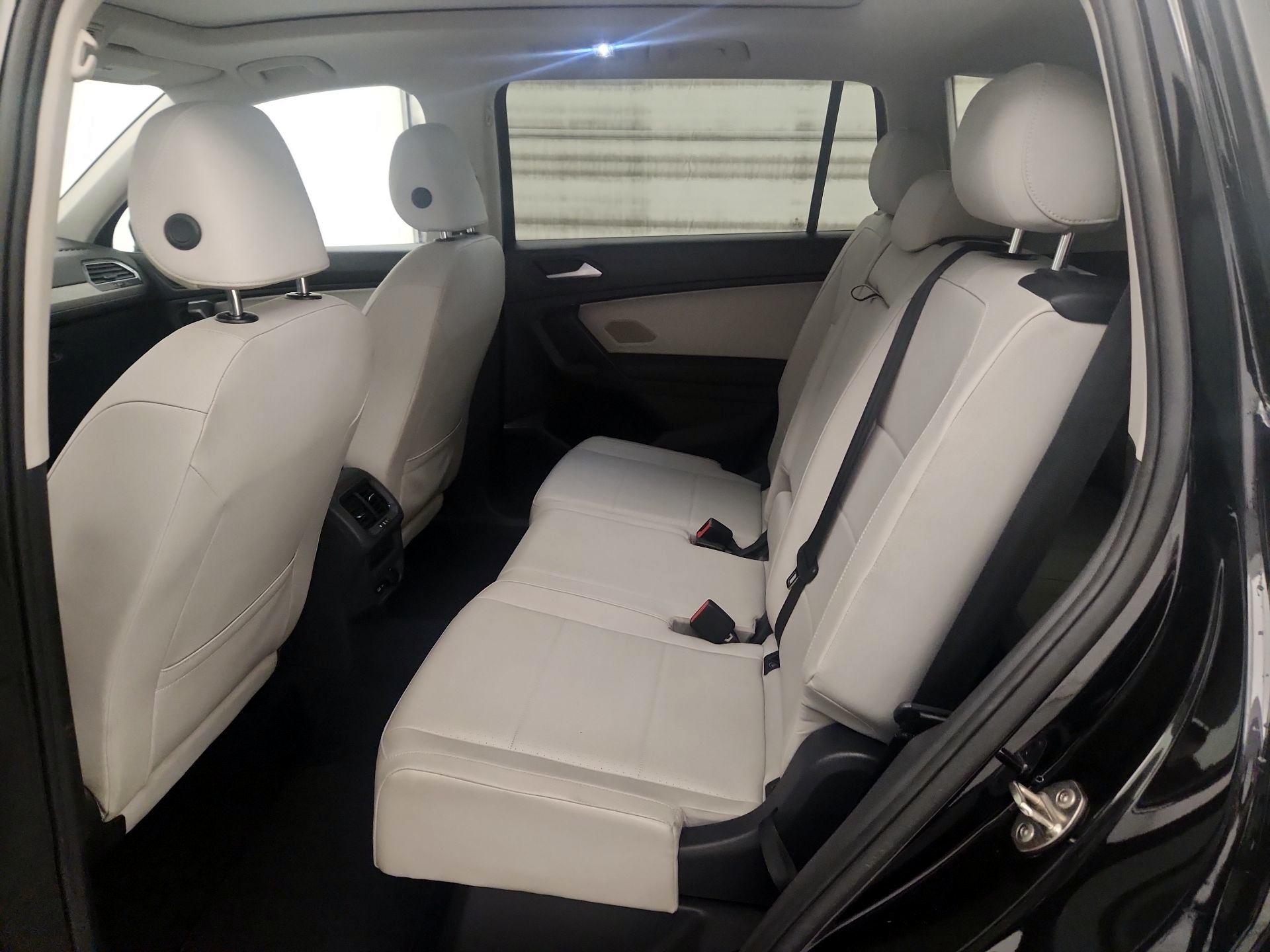 Thumbnail: 2021 Volkswagen Tiguan - 20