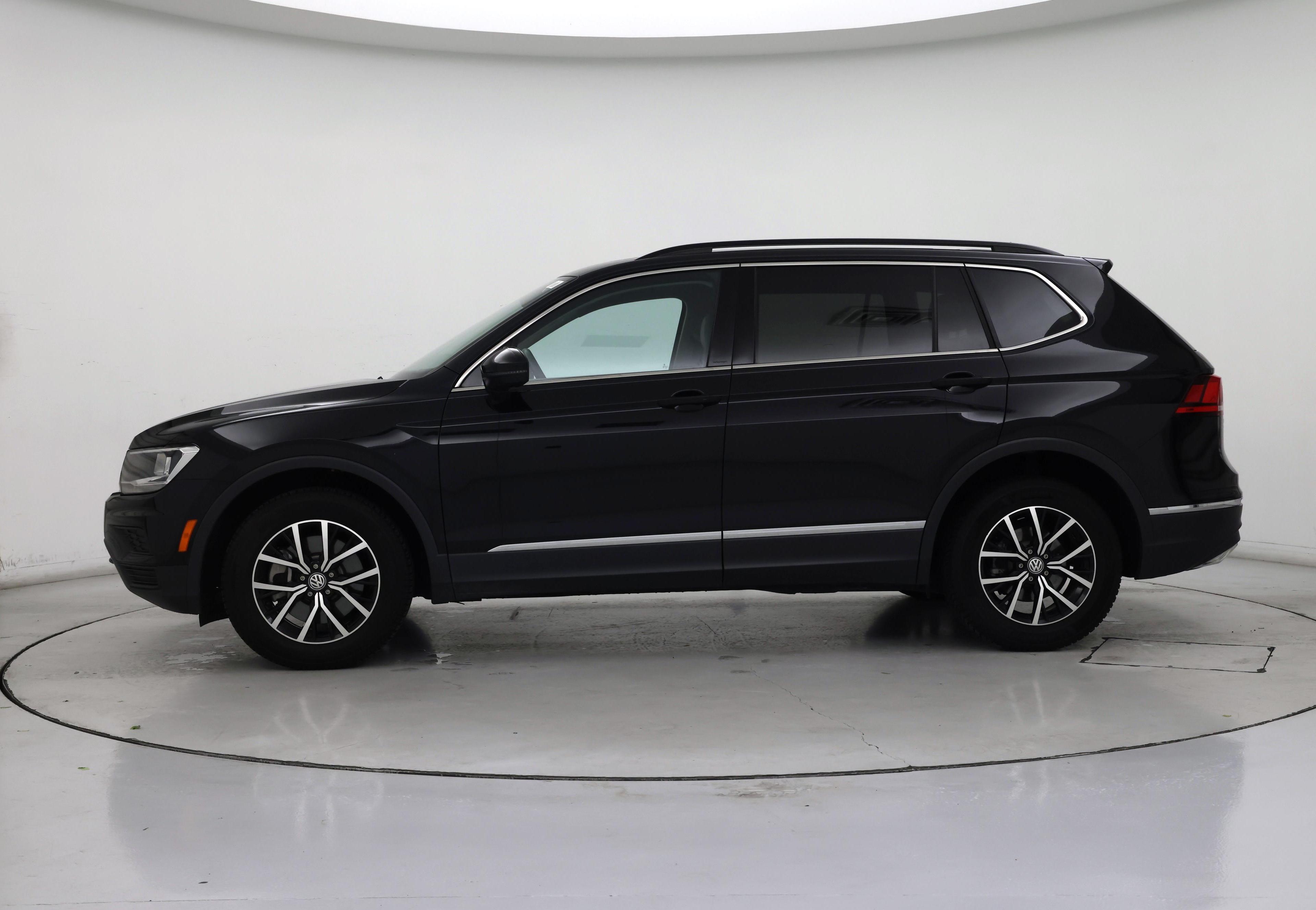 Thumbnail: 2021 Volkswagen Tiguan - 3