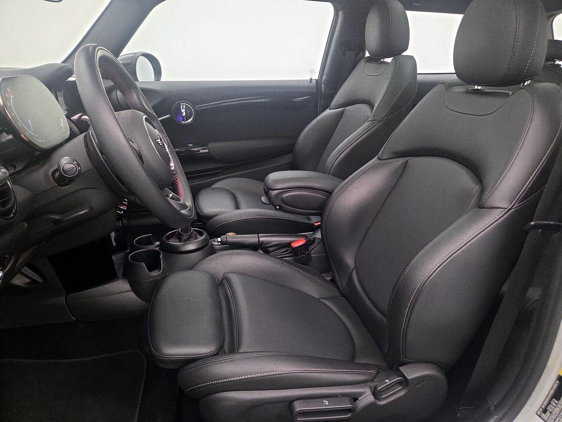 Thumbnail: 2021 MINI Cooper Hardtop - 11