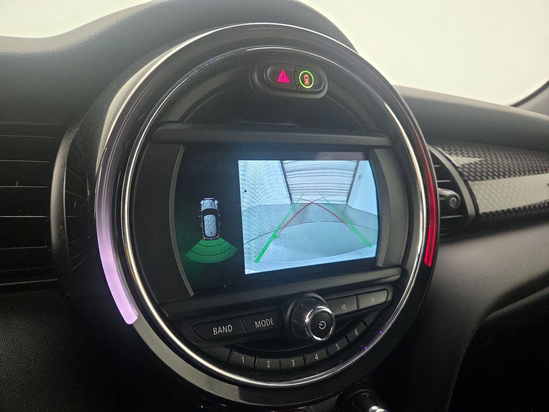 Thumbnail: 2021 MINI Cooper Hardtop - 15