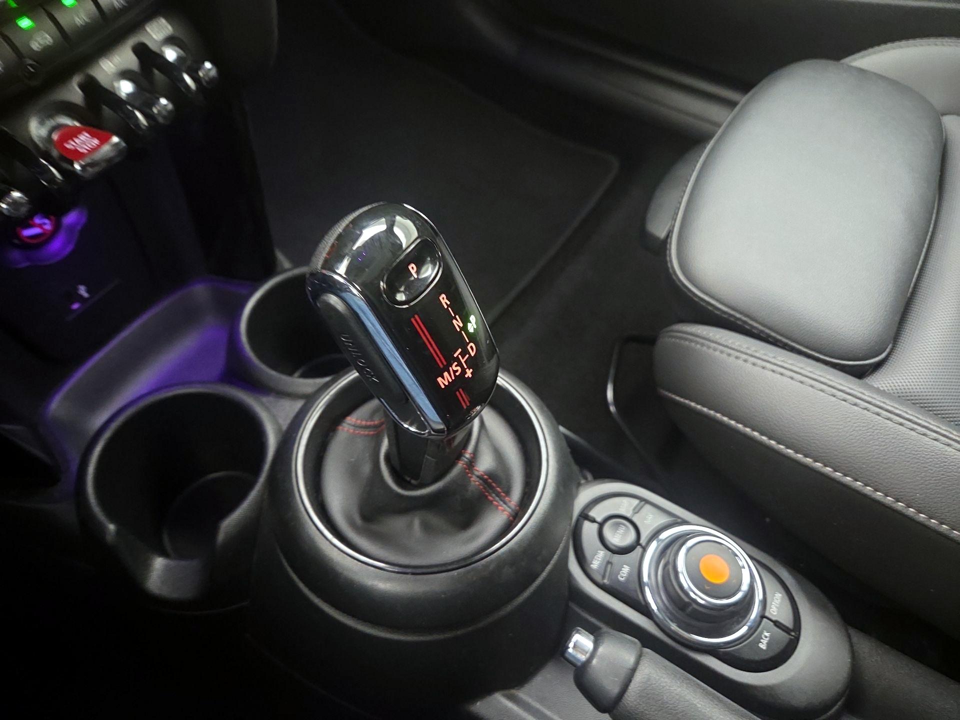 Thumbnail: 2021 MINI Cooper Hardtop - 18