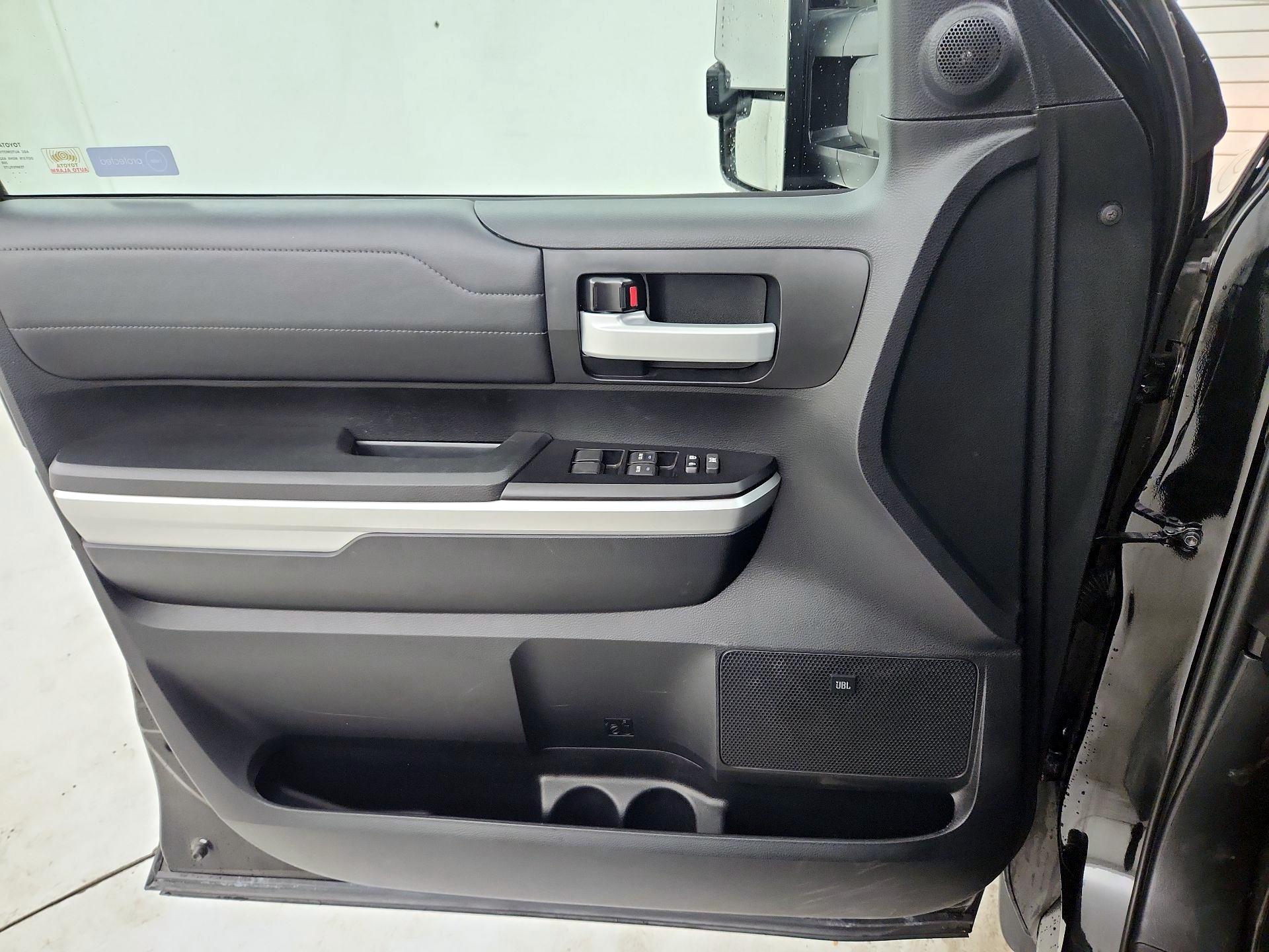 Thumbnail: 2017 Toyota Tundra - 12