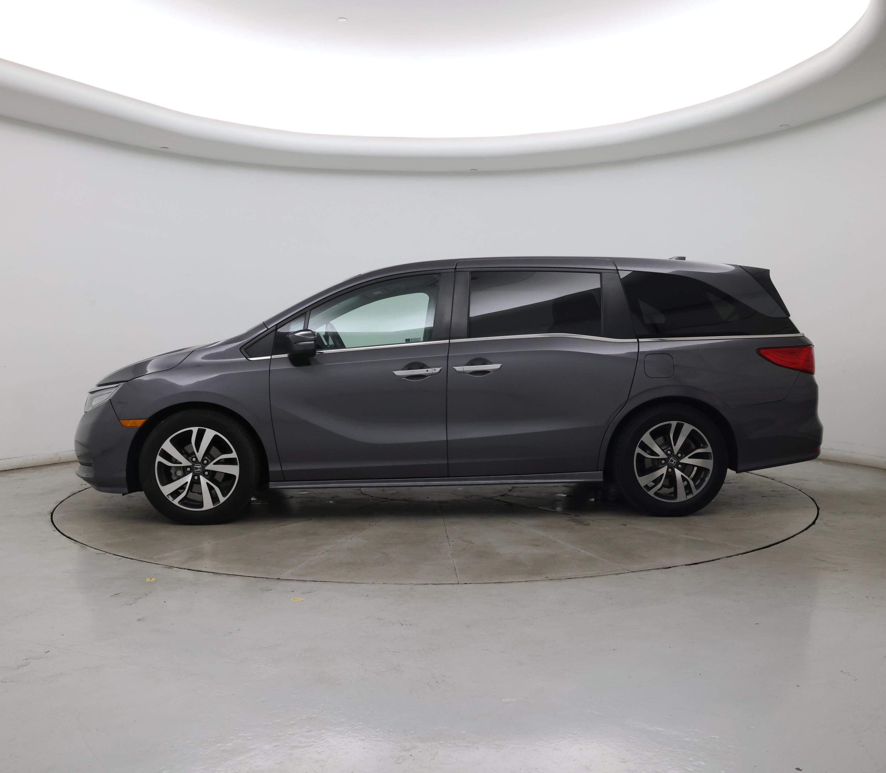 Thumbnail: 2021 Honda Odyssey - 3