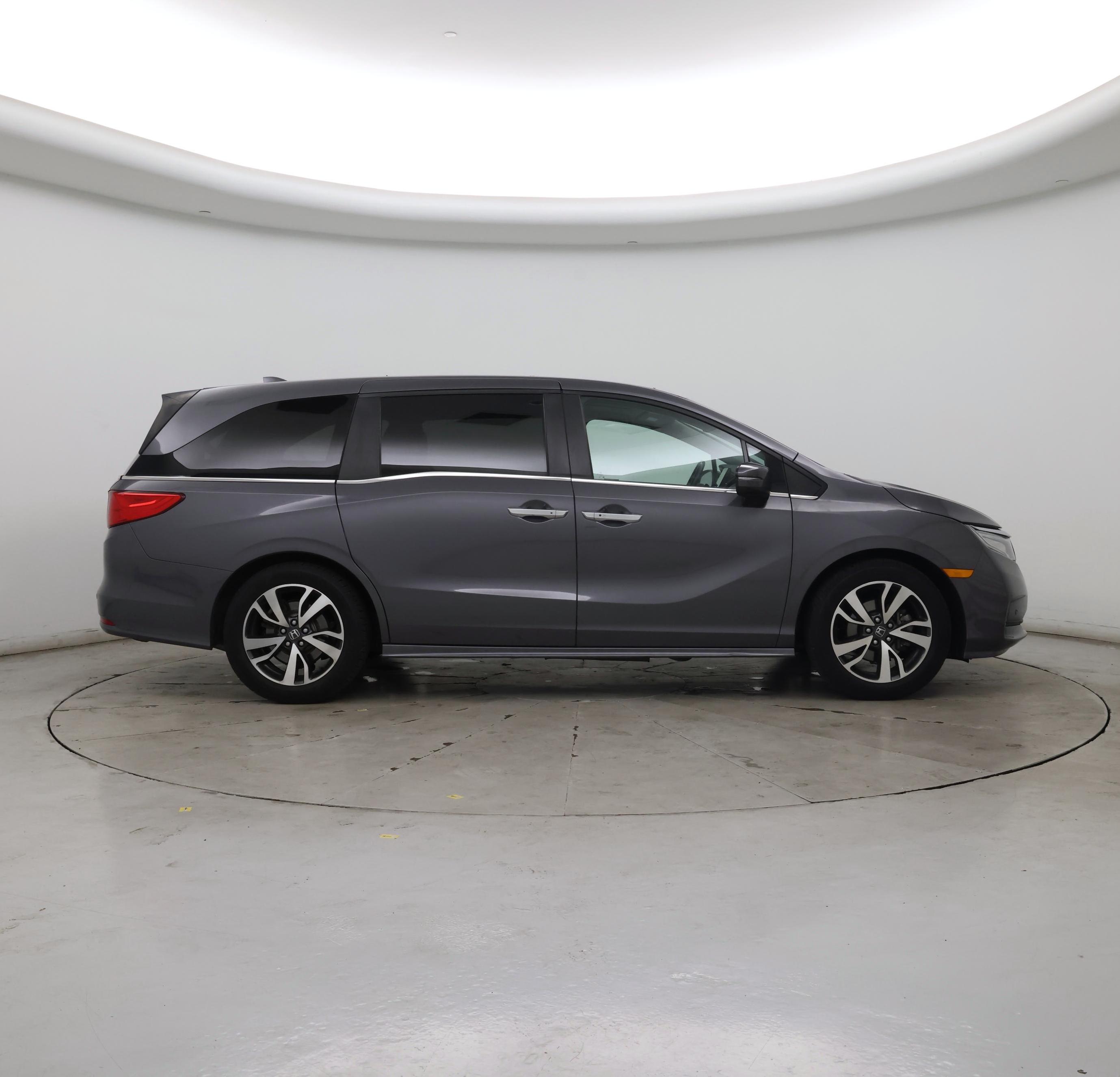 Thumbnail: 2021 Honda Odyssey - 7