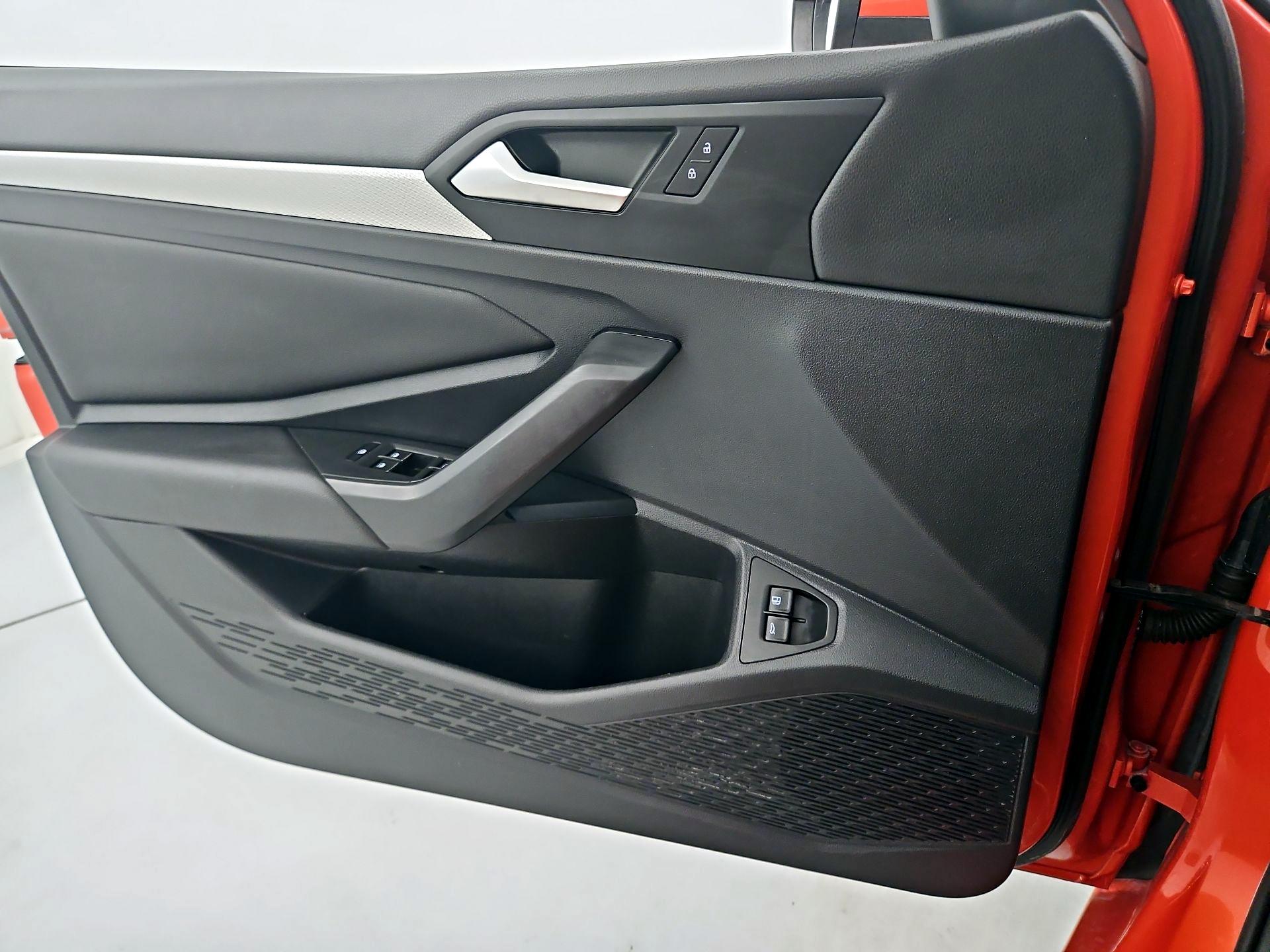 Thumbnail: 2021 Volkswagen Jetta - 12
