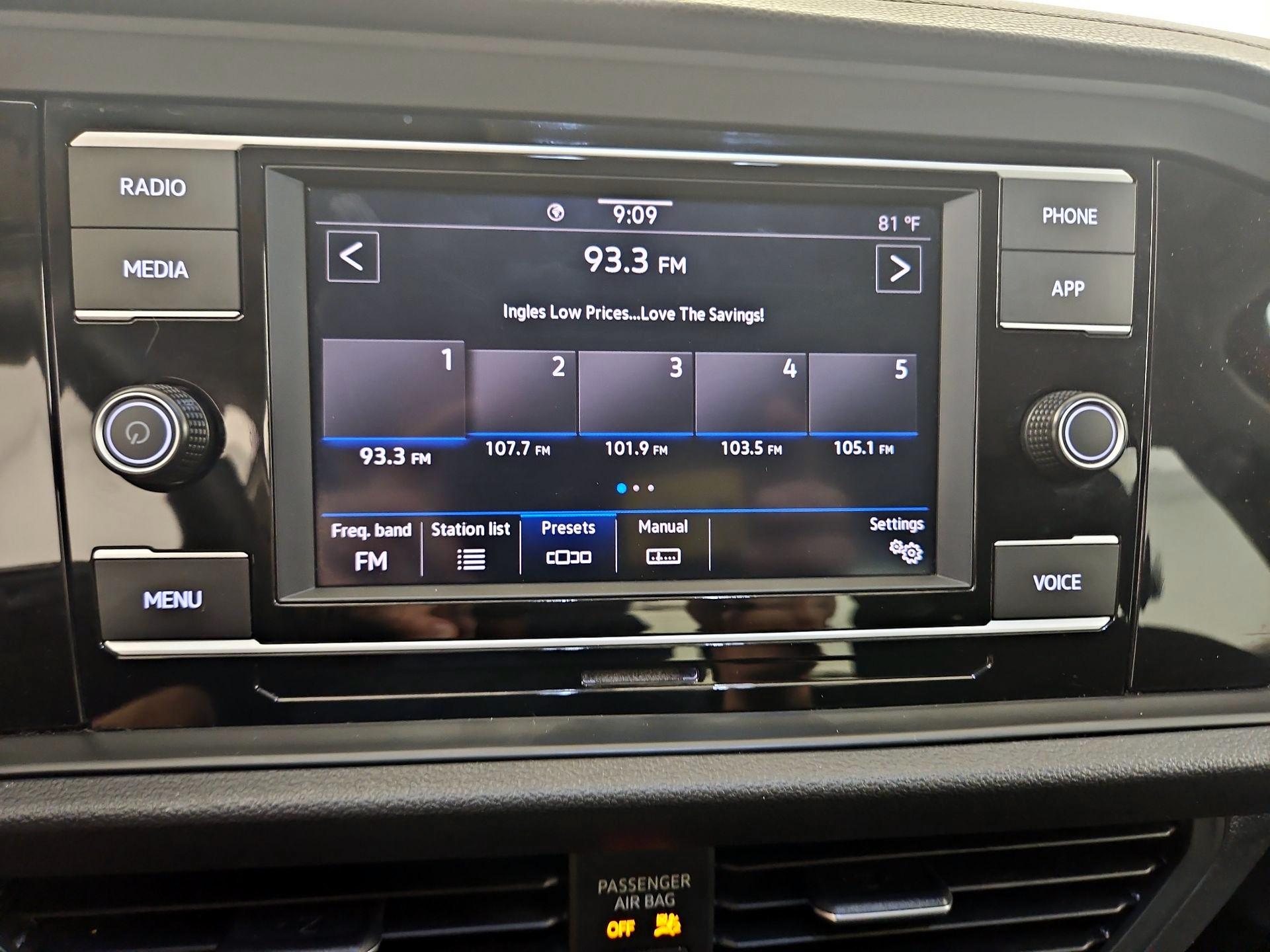 Thumbnail: 2021 Volkswagen Jetta - 14