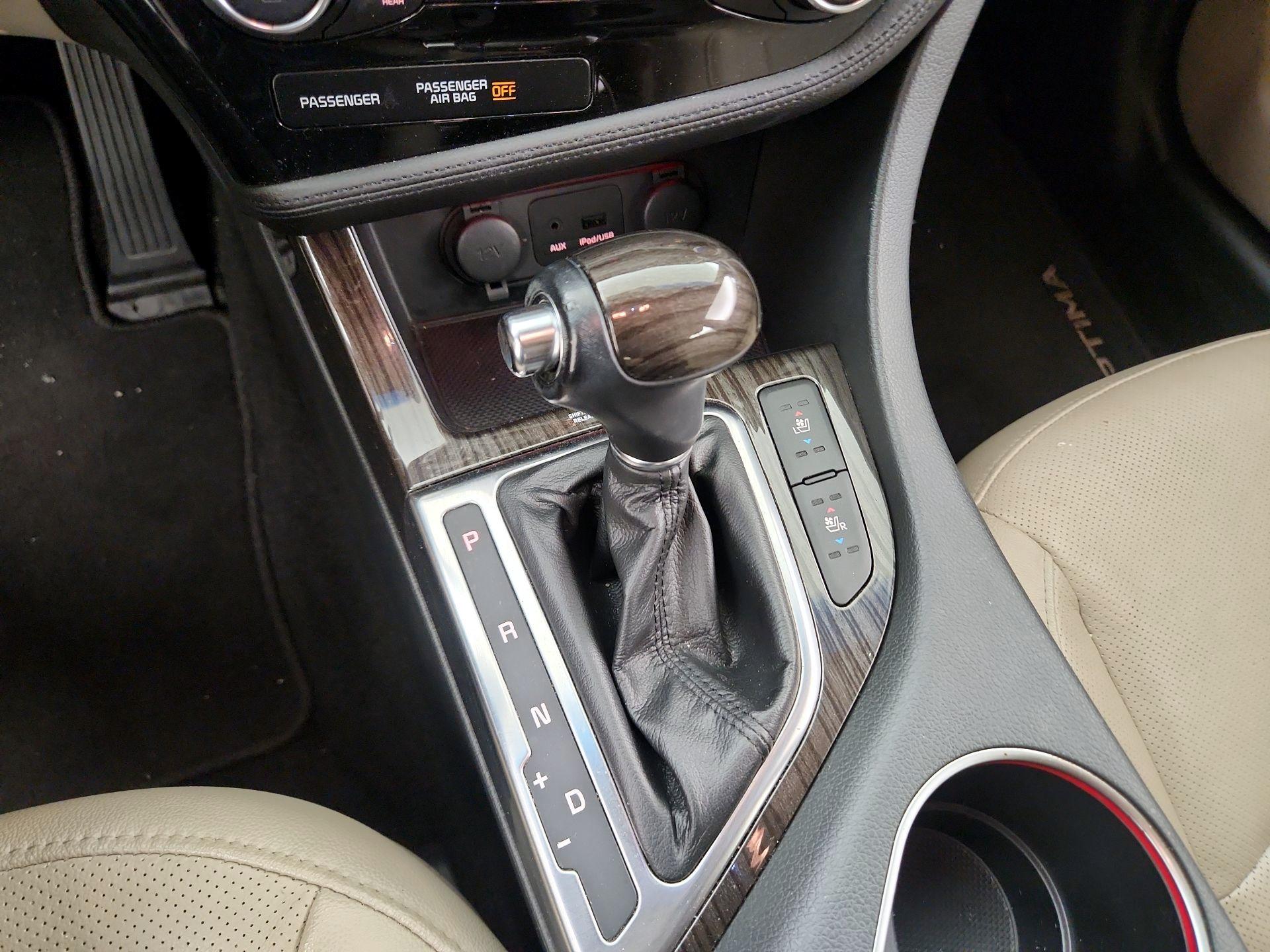 Thumbnail: 2015 Kia Optima - 17