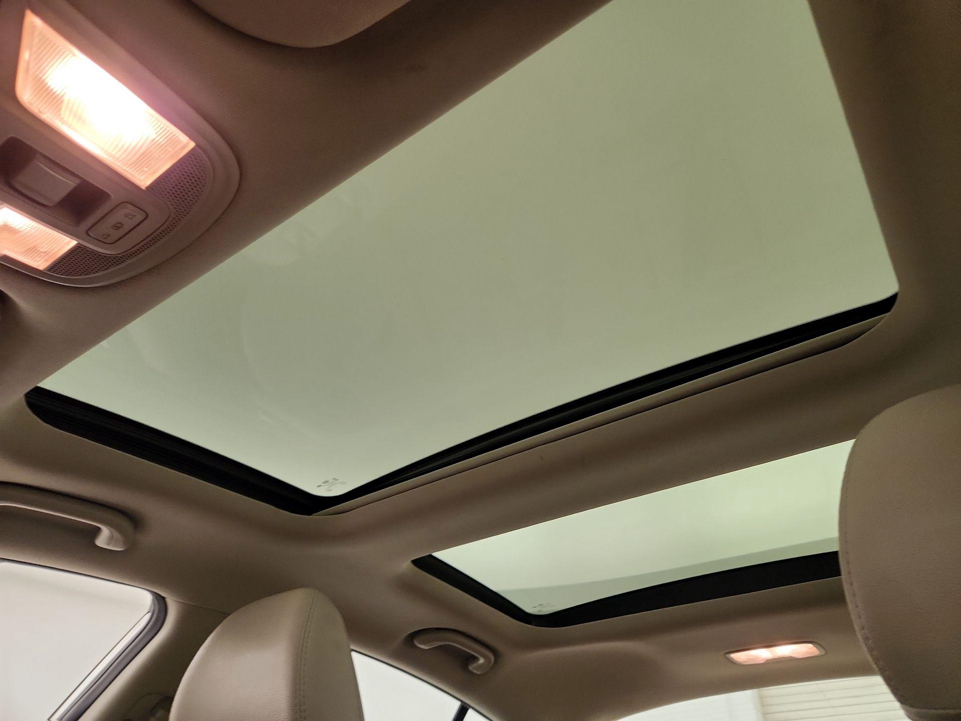 Thumbnail: 2015 Kia Optima - 19