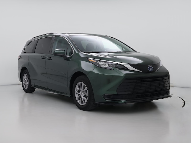 2024 Toyota Sienna LE