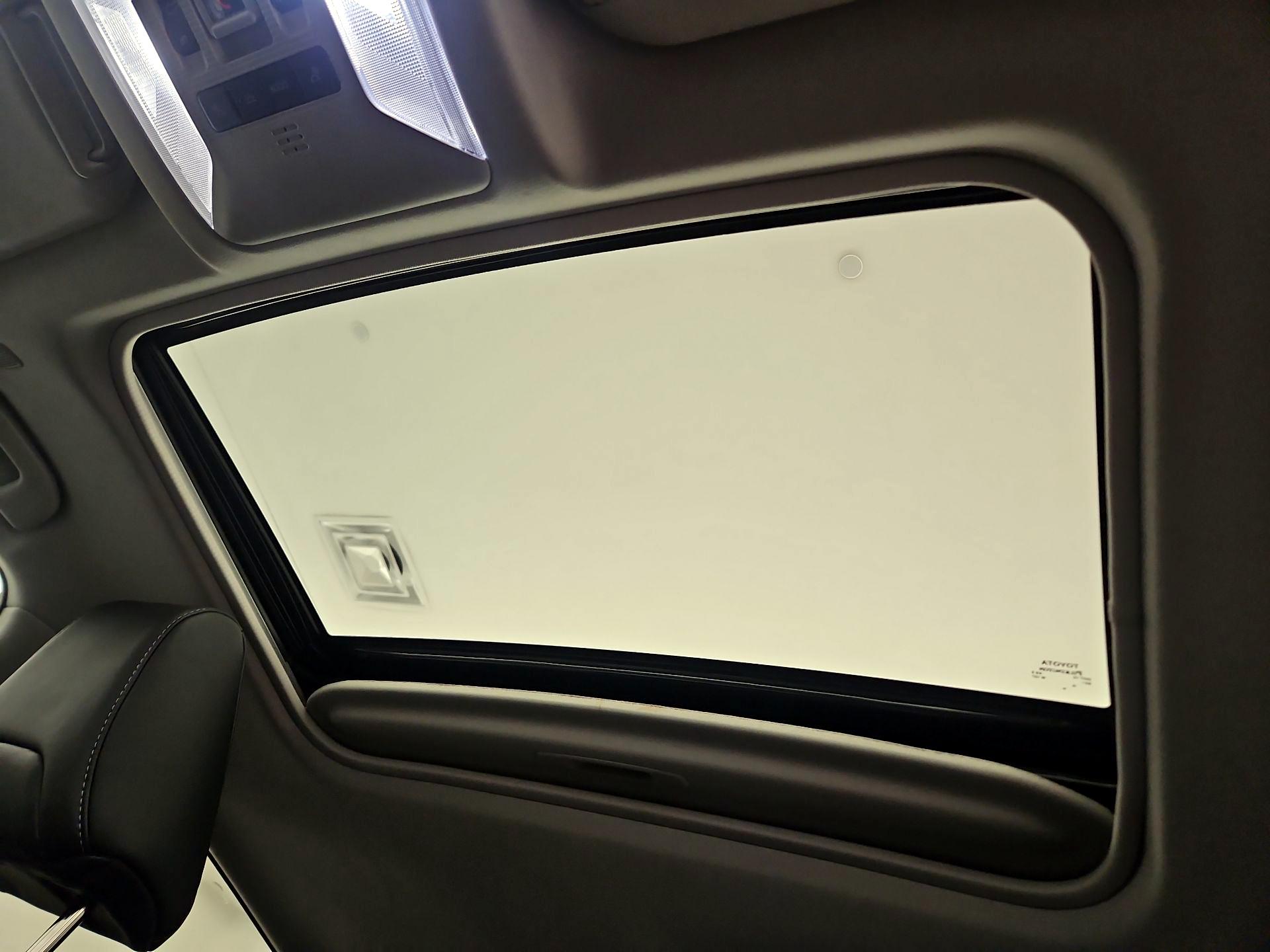 Thumbnail: 2024 Toyota RAV4 - 17