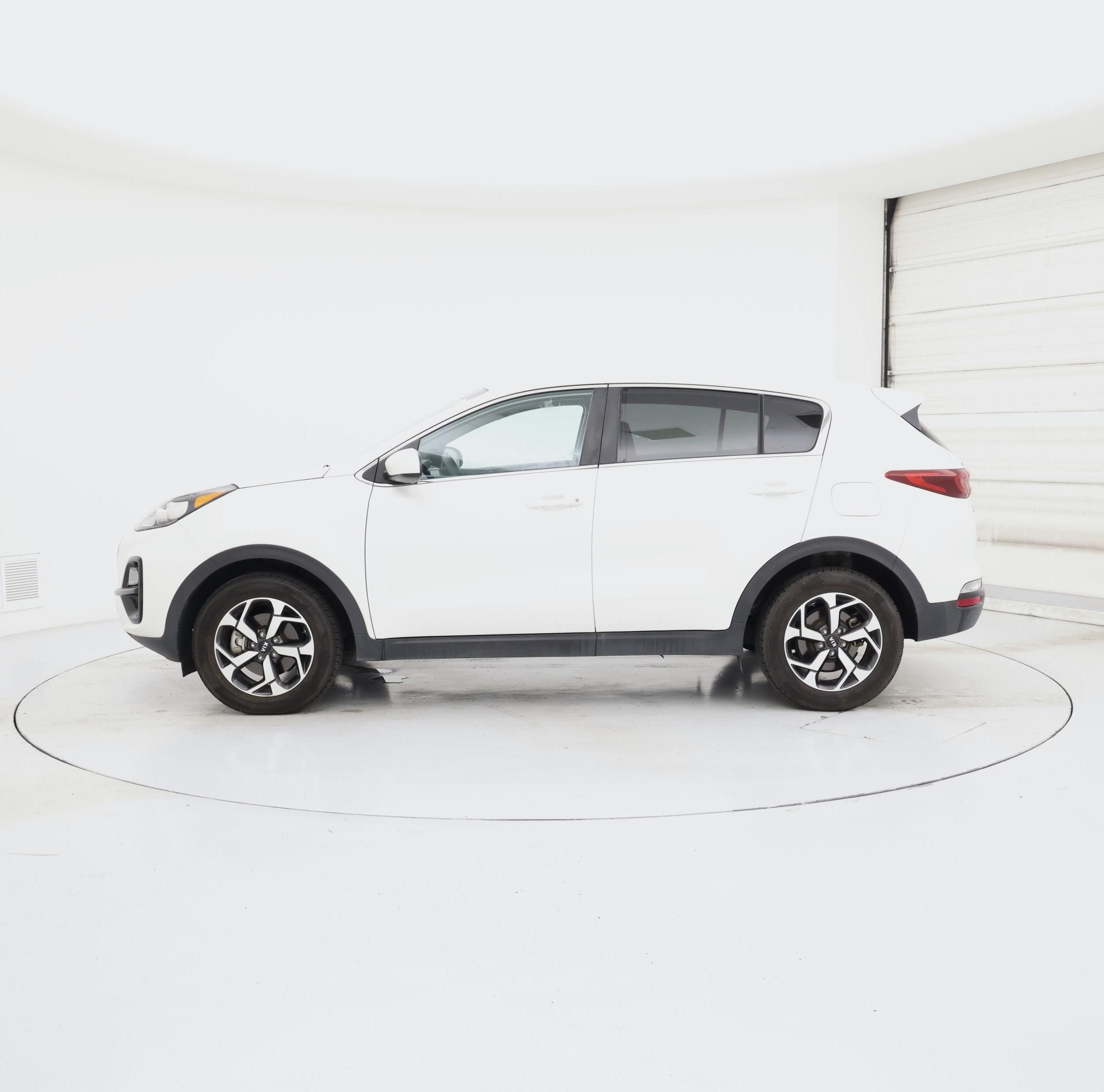 Thumbnail: 2021 Kia Sportage - 3