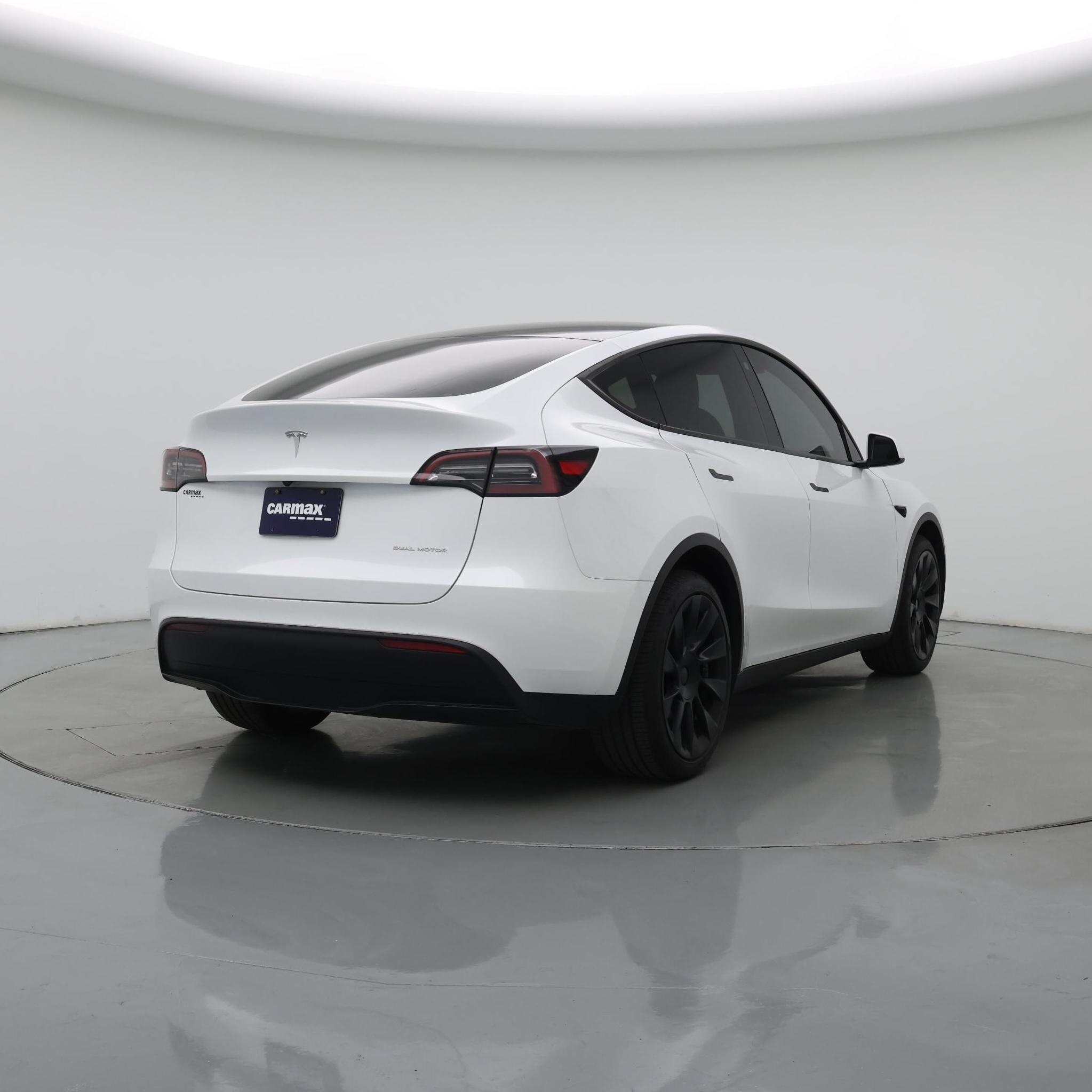 Thumbnail: 2023 Tesla Model Y - 8
