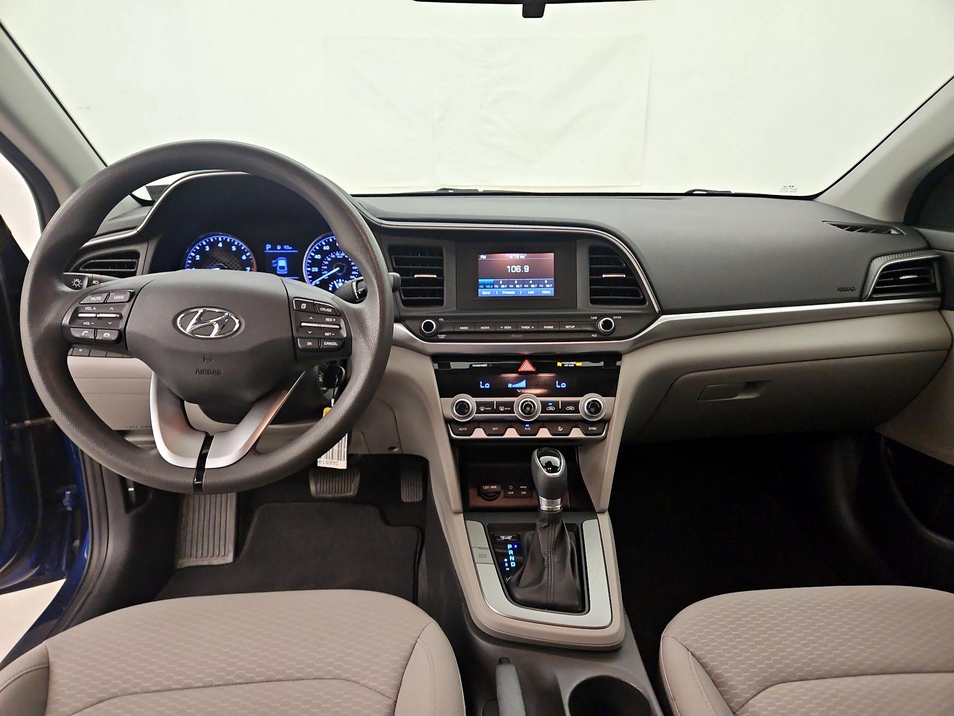 Thumbnail: 2020 Hyundai Elantra - 9