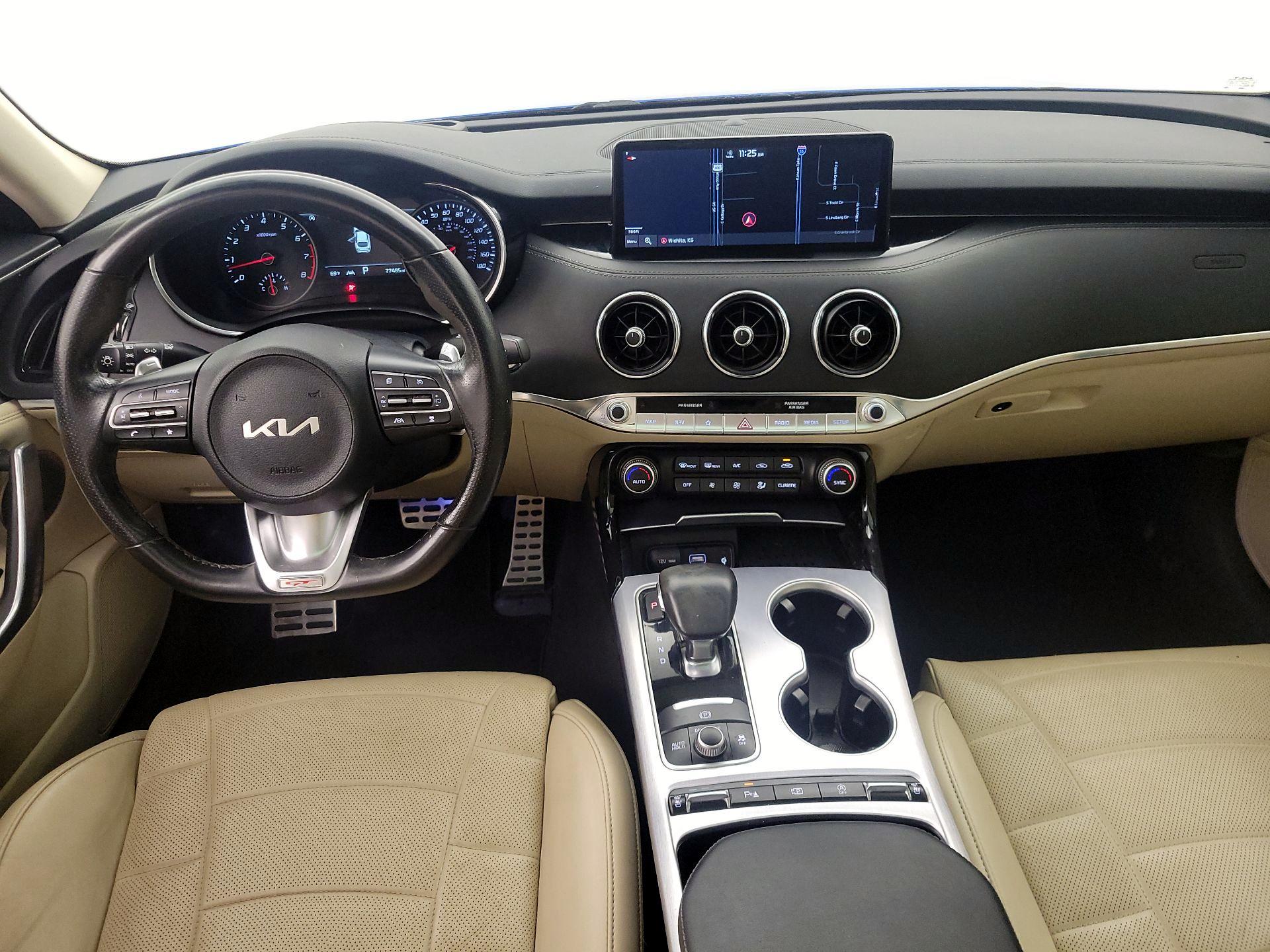 Thumbnail: 2022 Kia Stinger - 9