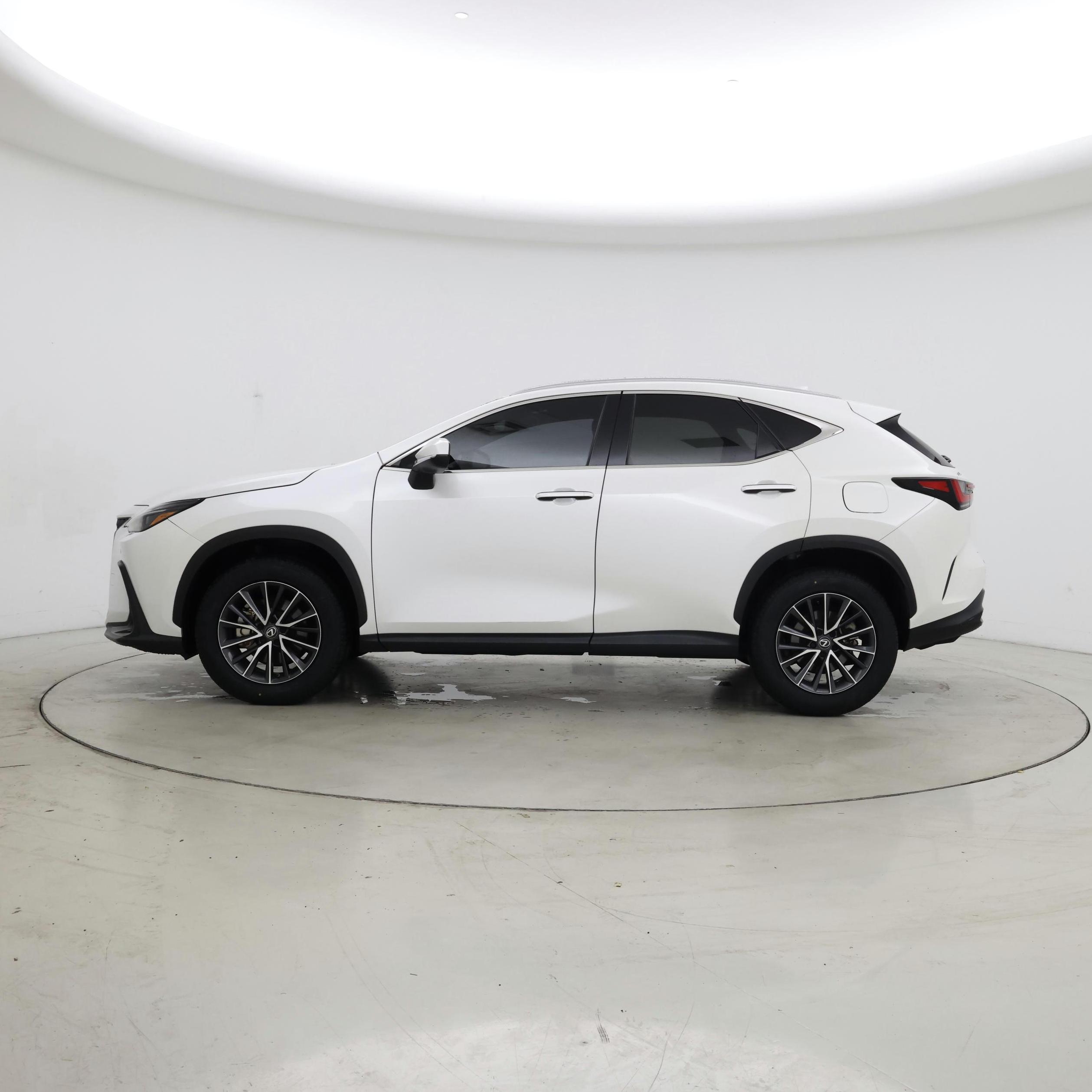 Thumbnail: 2022 Lexus NX - 3