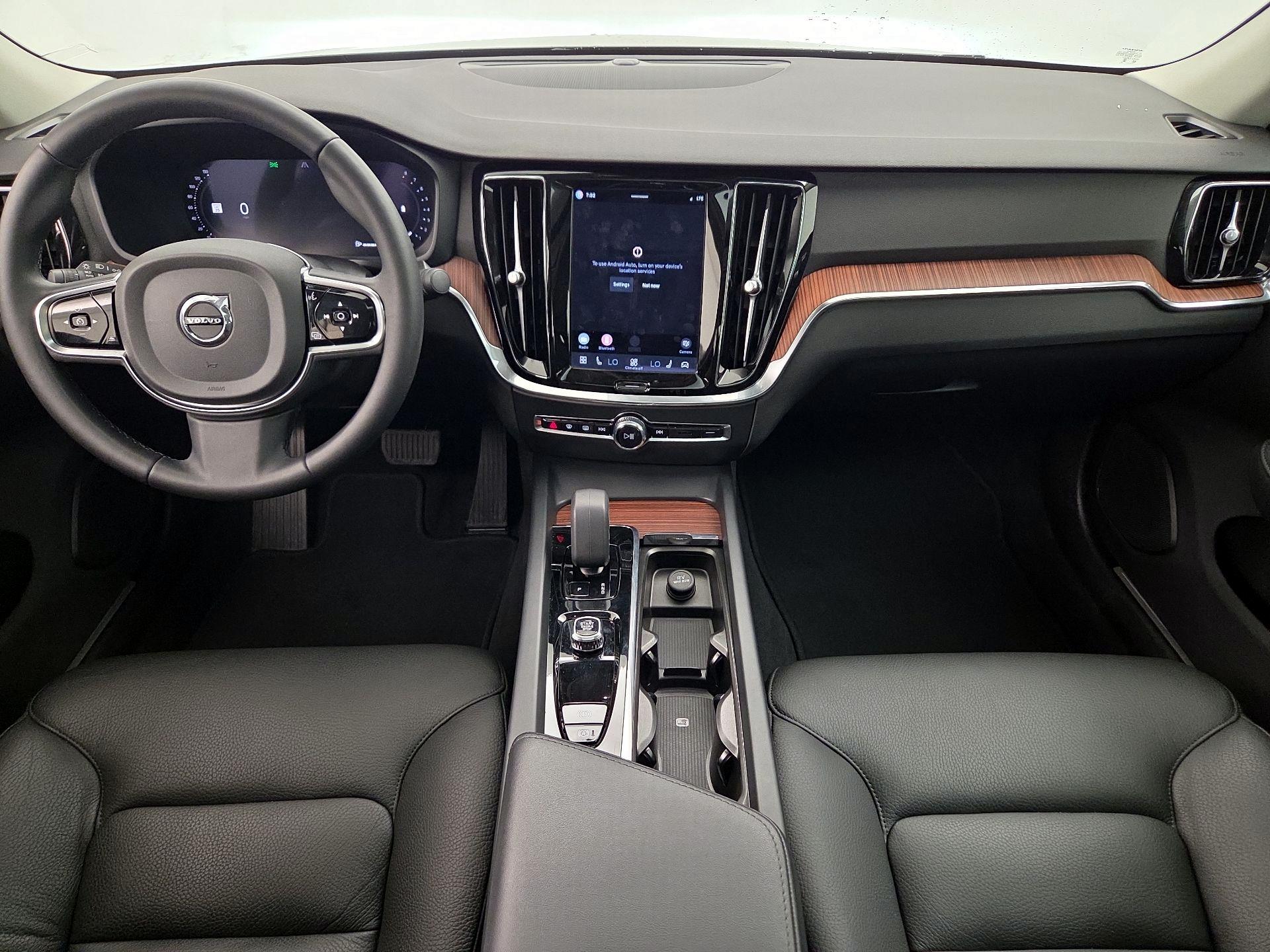 Thumbnail: 2024 Volvo S60 - 9