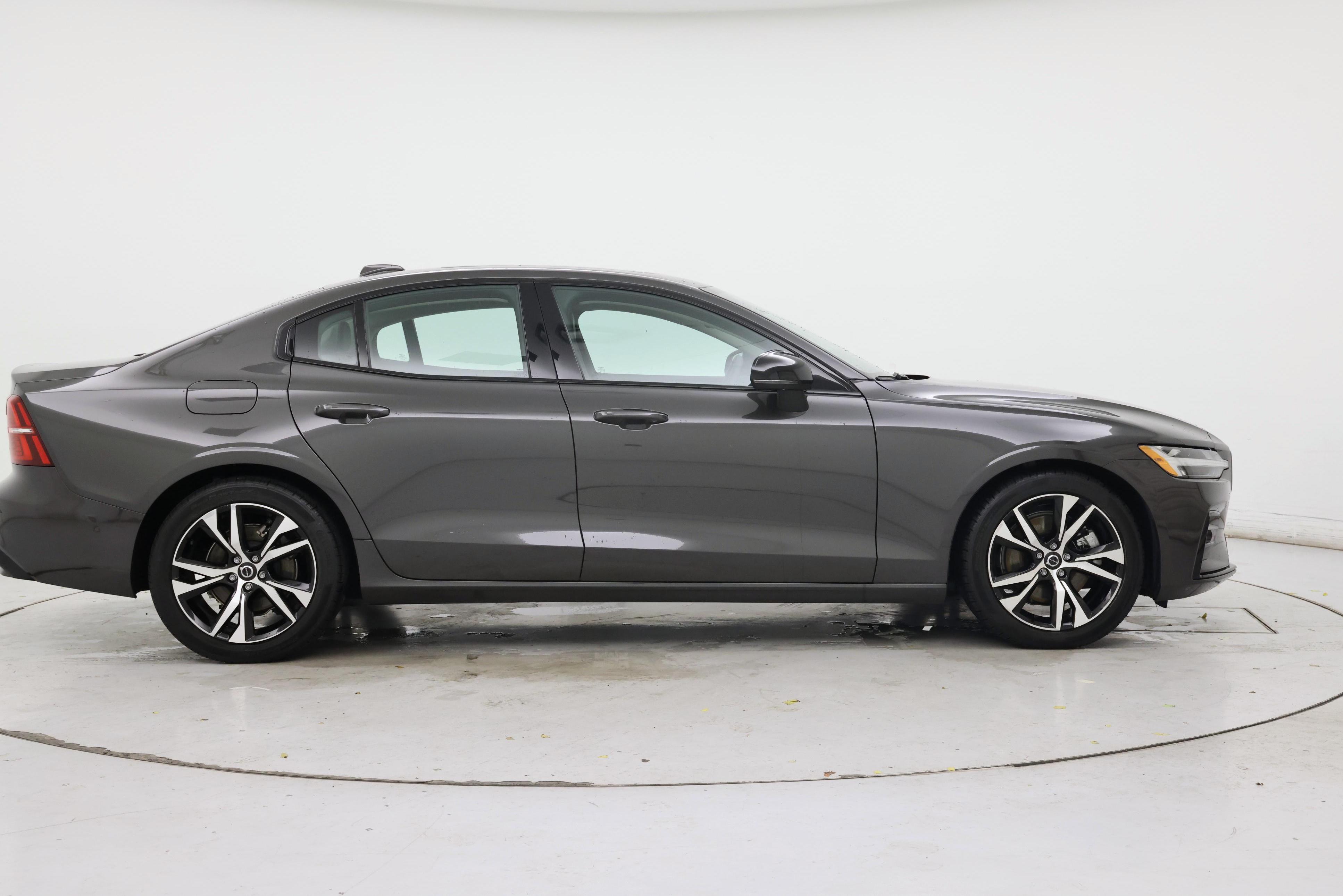 Thumbnail: 2024 Volvo S60 - 7