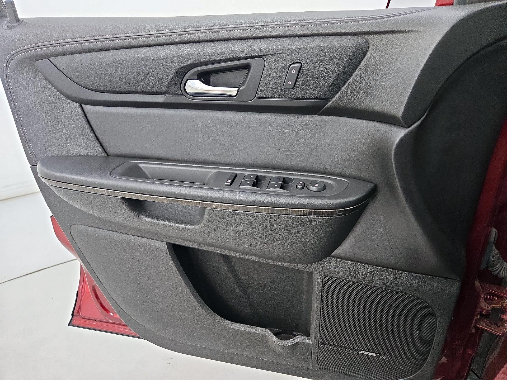 Thumbnail: 2015 GMC Acadia - 12