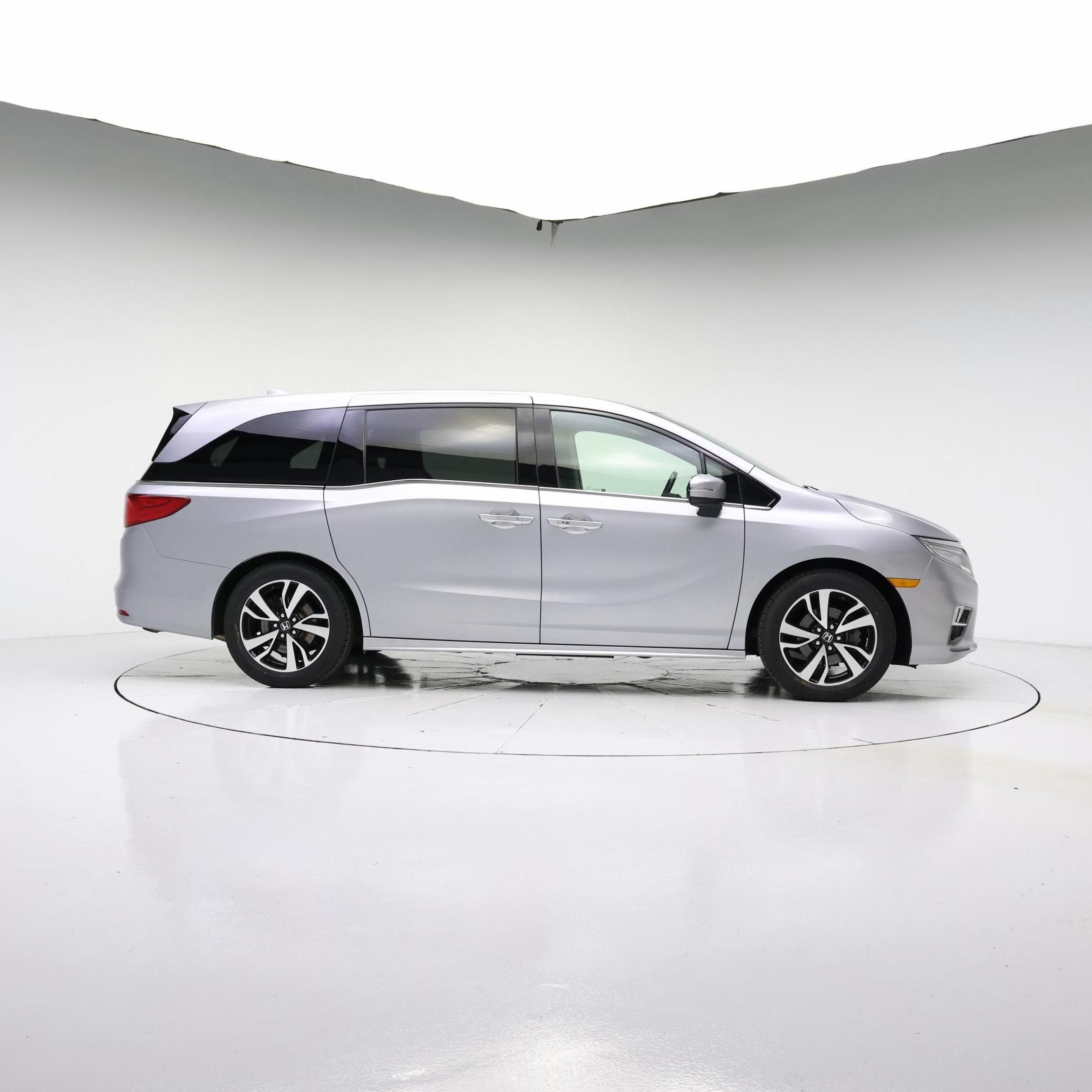 Thumbnail: 2018 Honda Odyssey - 7