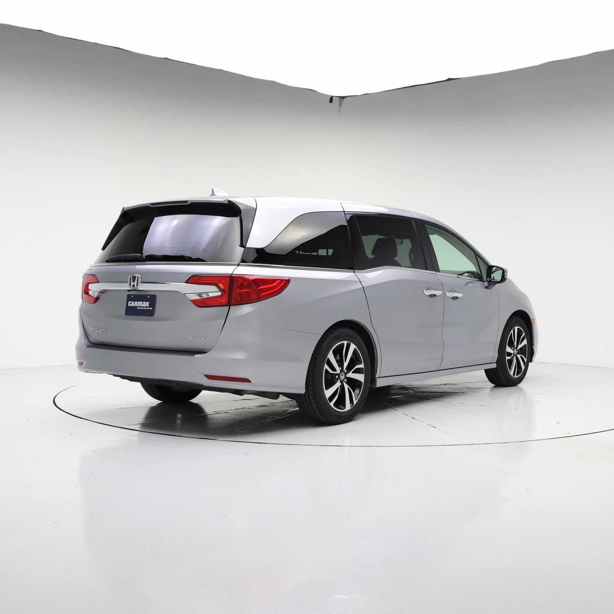 Thumbnail: 2018 Honda Odyssey - 8
