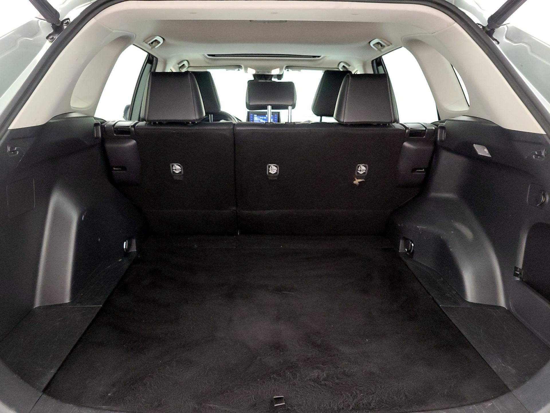 Thumbnail: 2021 Toyota RAV4 - 20