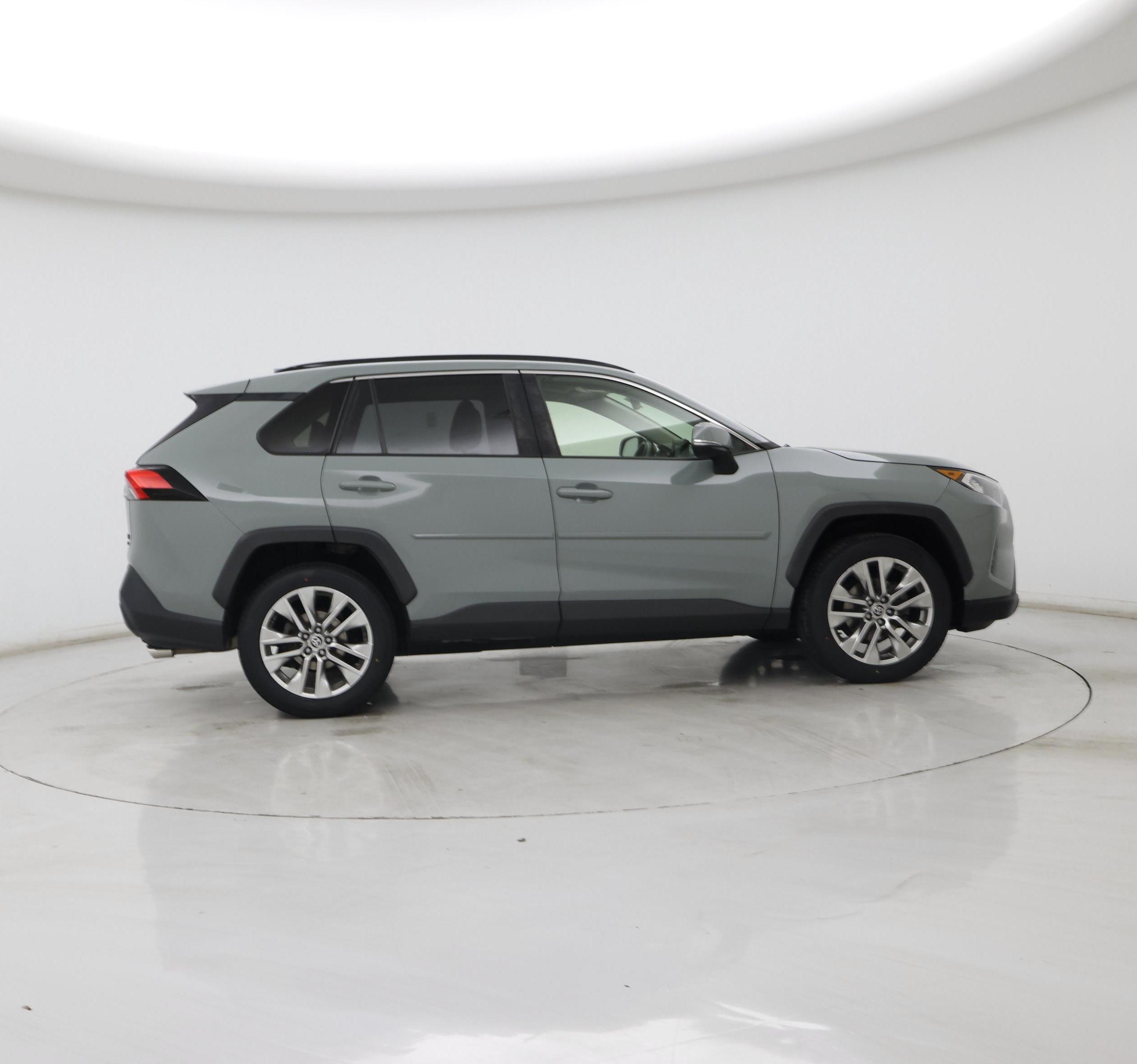 Thumbnail: 2021 Toyota RAV4 - 7