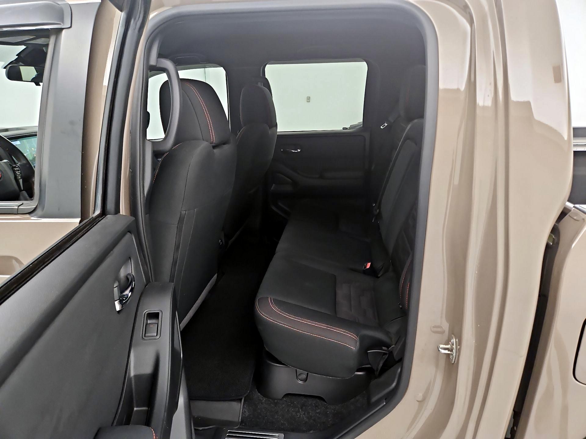 Thumbnail: 2023 Nissan Frontier - 20