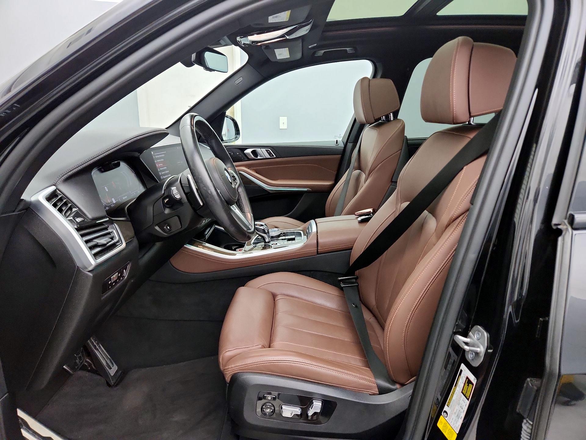 Thumbnail: 2022 BMW X5 - 11
