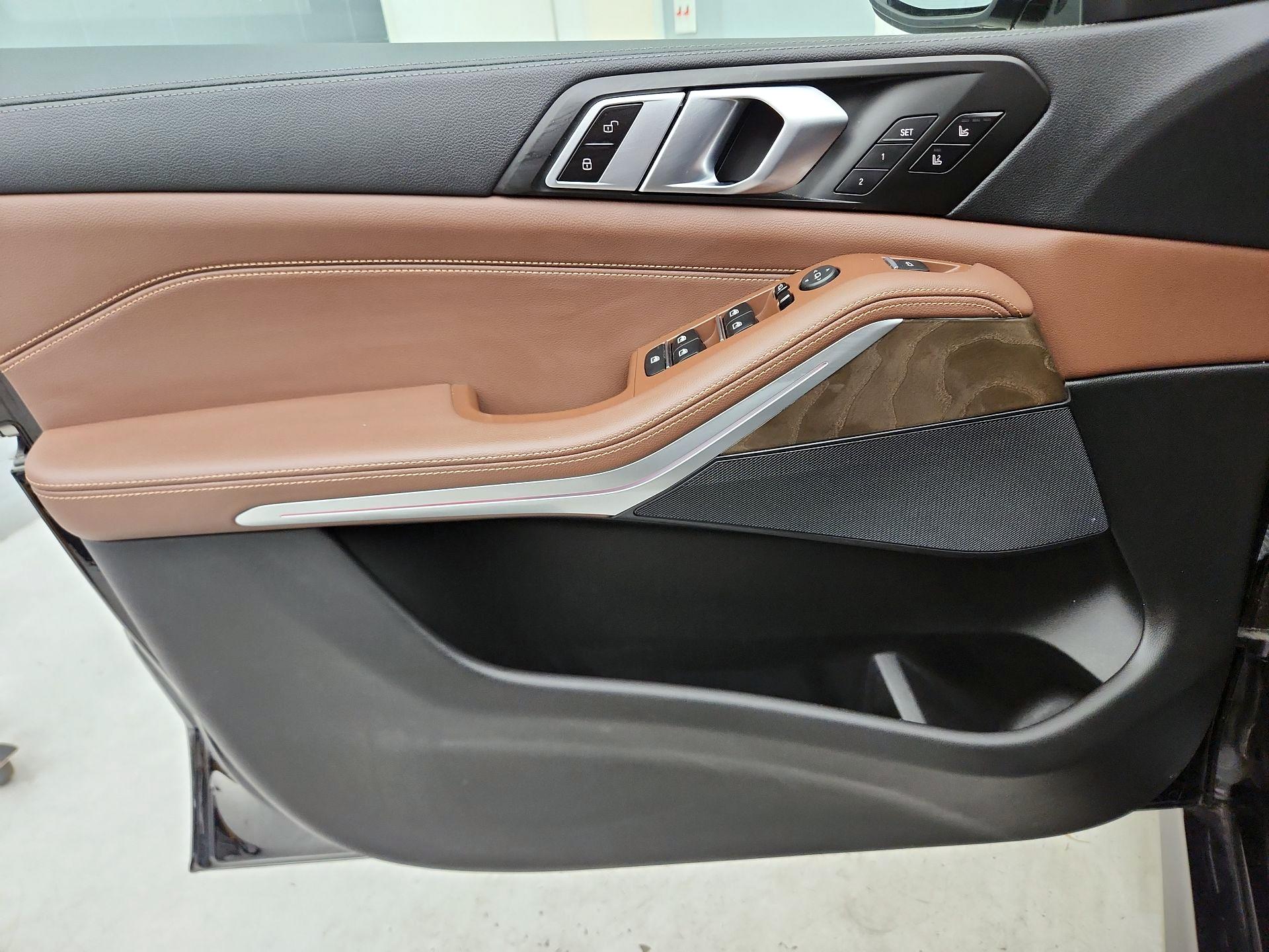 Thumbnail: 2022 BMW X5 - 12