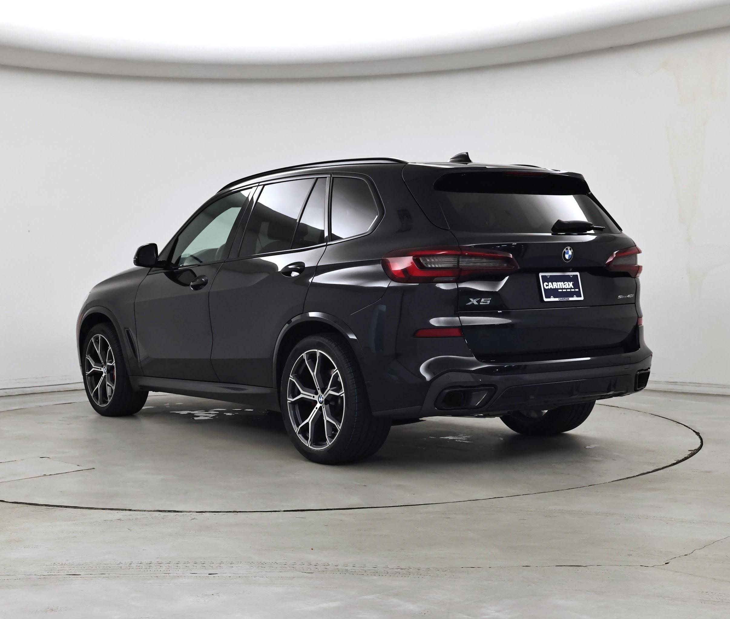 Thumbnail: 2022 BMW X5 - 2