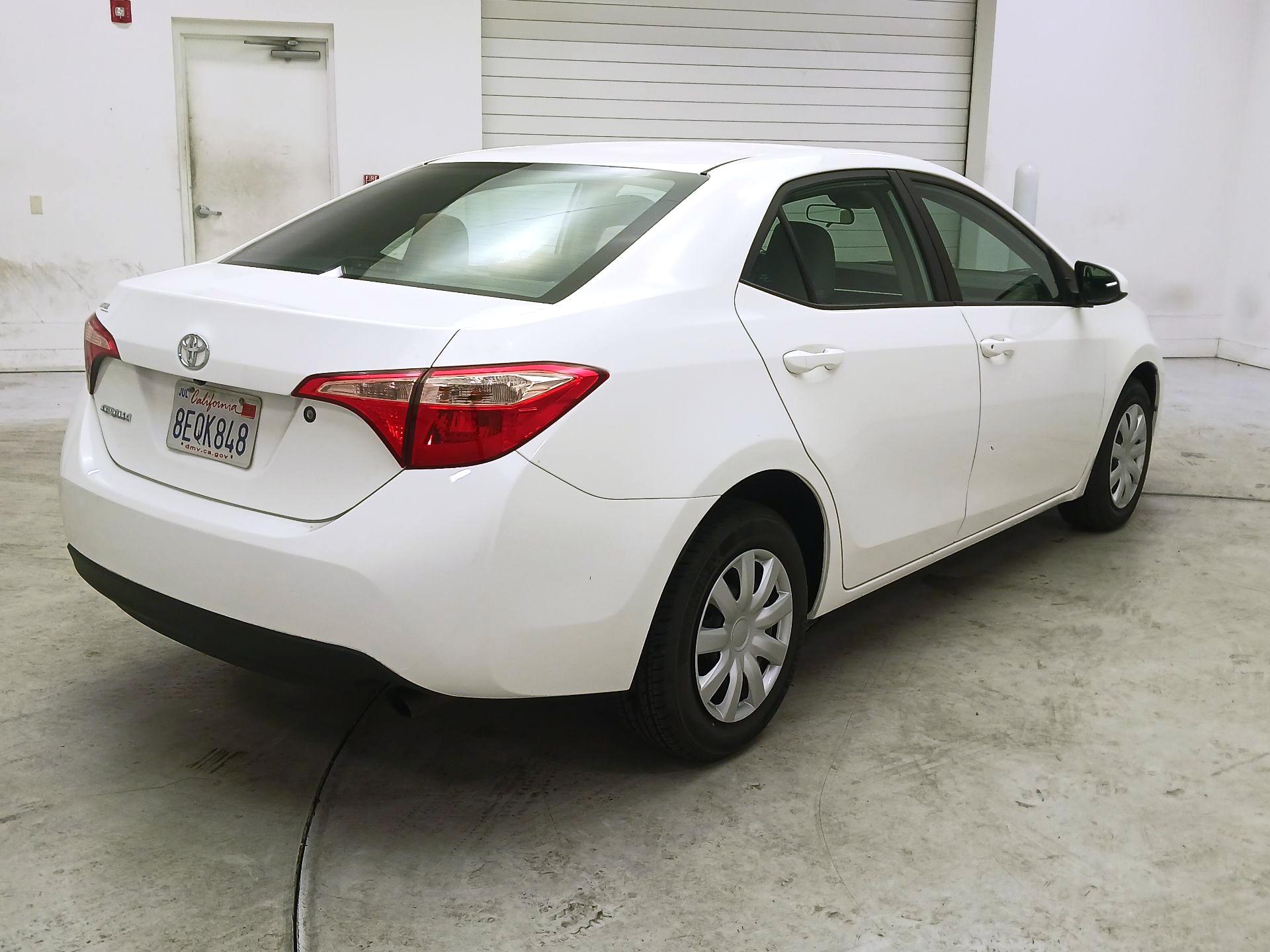 Thumbnail: 2018 Toyota Corolla - 5
