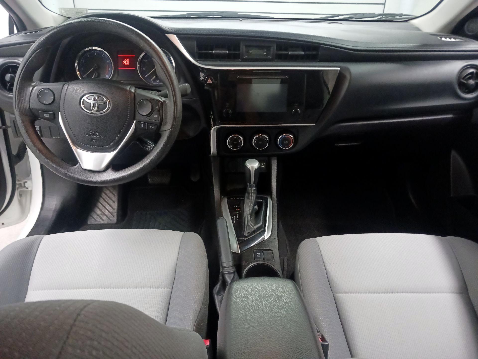Thumbnail: 2018 Toyota Corolla - 8