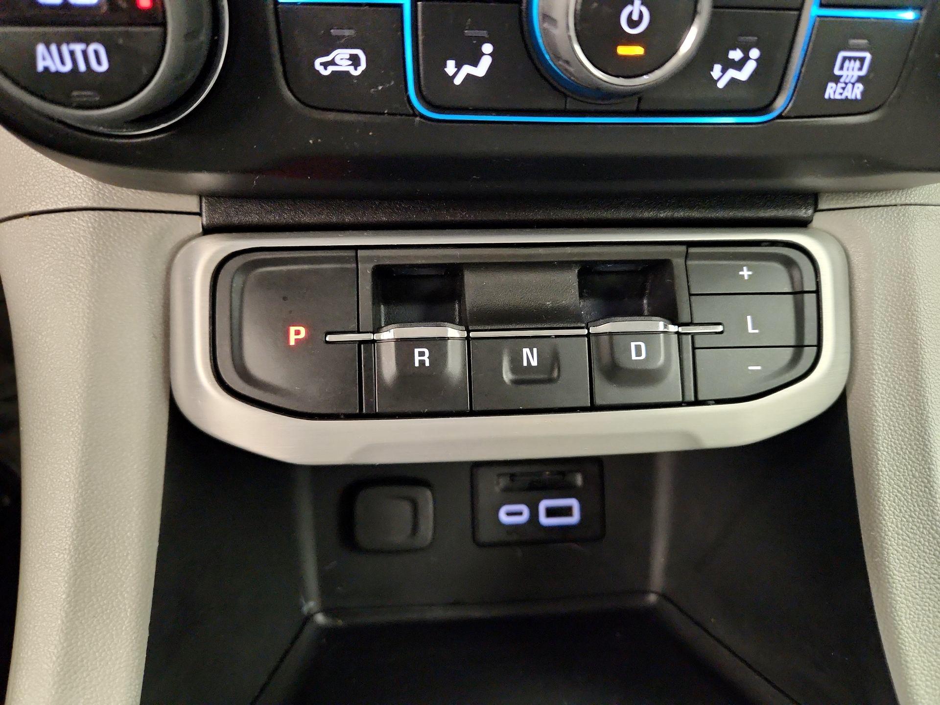 Thumbnail: 2023 GMC Acadia - 18