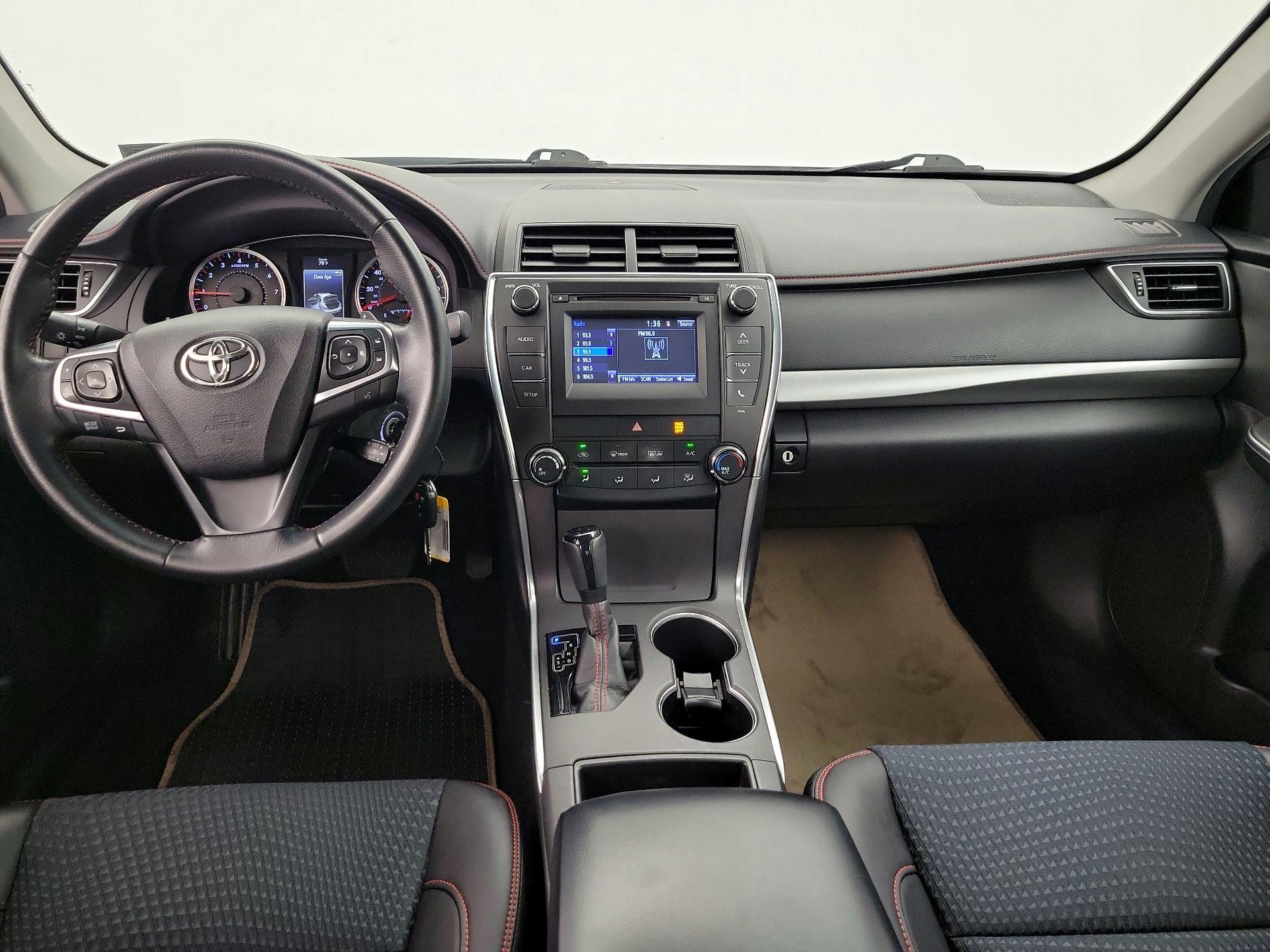 Thumbnail: 2015 Toyota Camry - 9