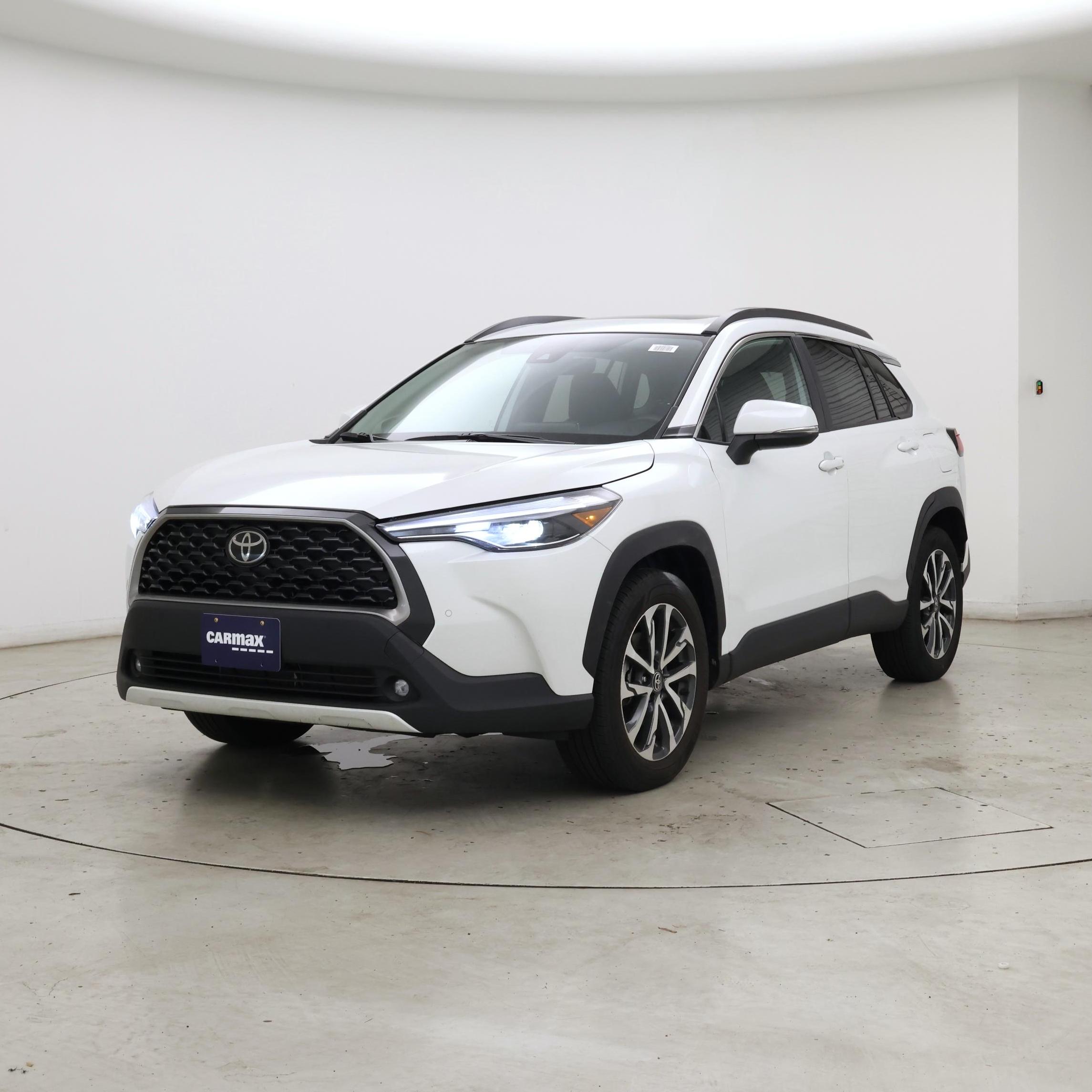 Thumbnail: 2022 Toyota Corolla Cross - 4
