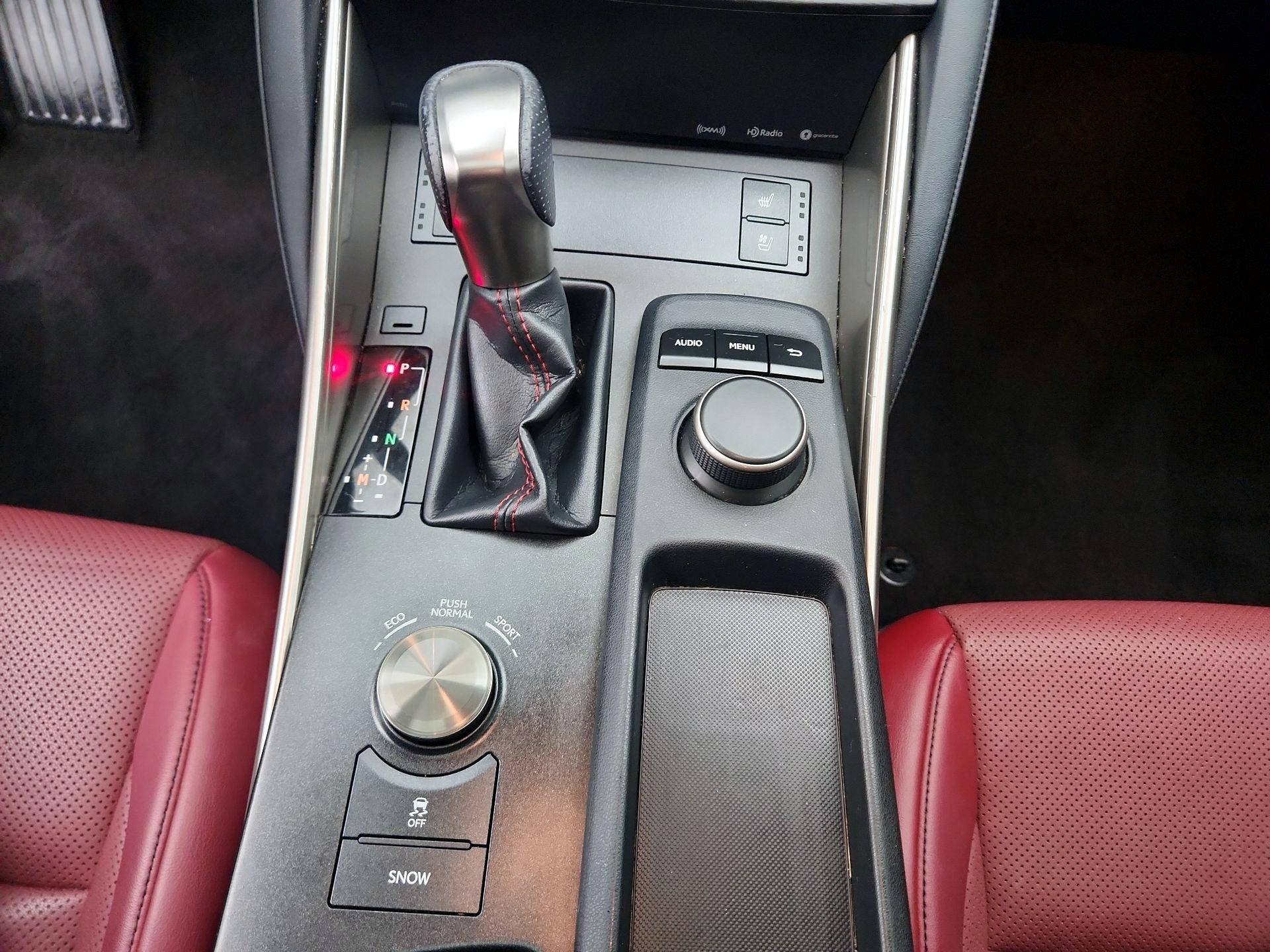 Thumbnail: 2019 Lexus IS - 17