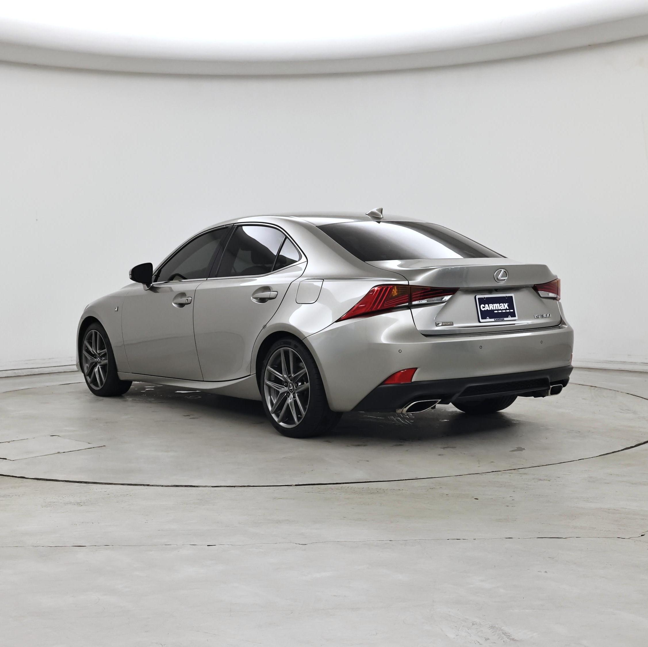 Thumbnail: 2019 Lexus IS - 2