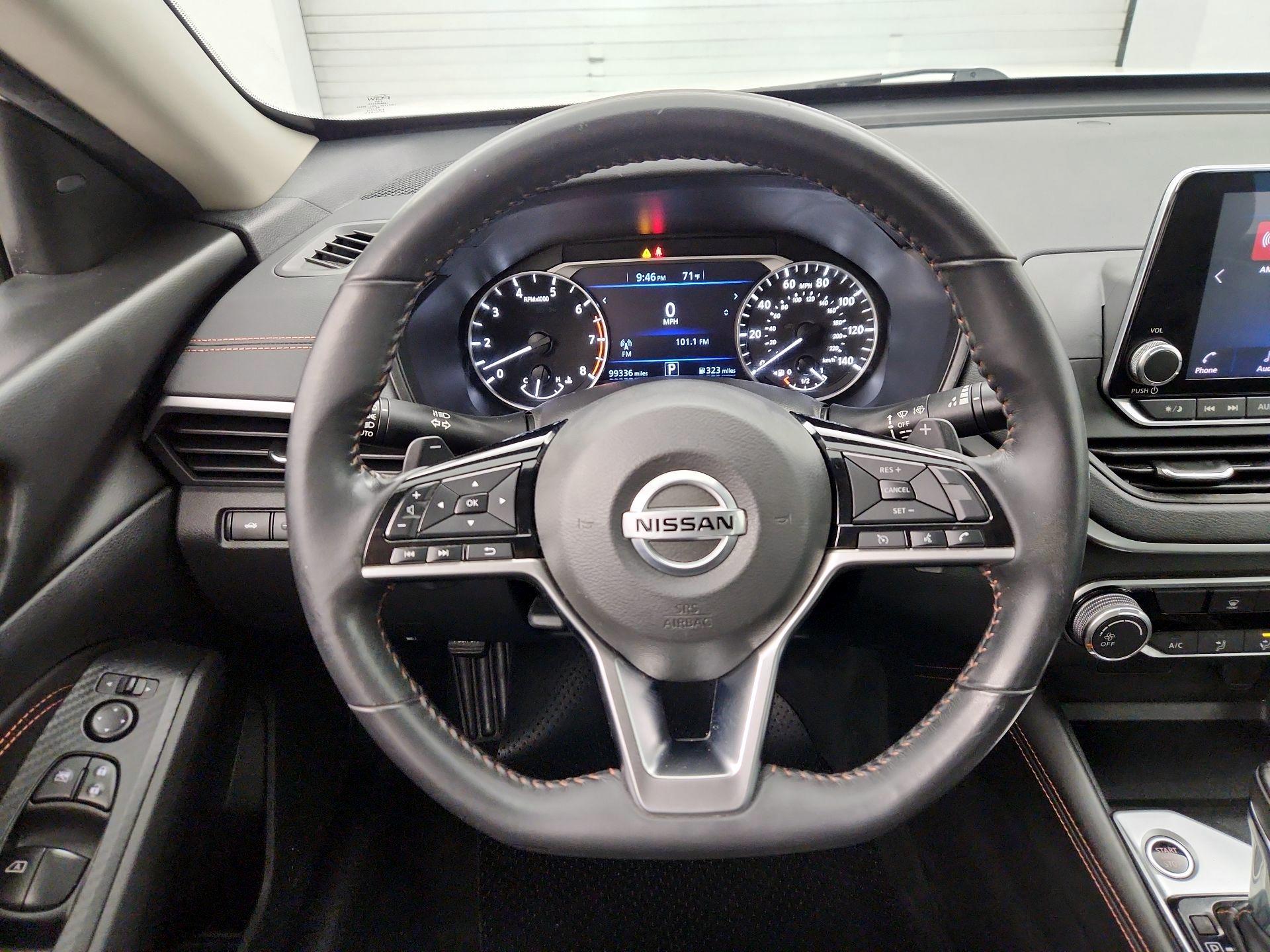 Thumbnail: 2020 Nissan Altima - 10
