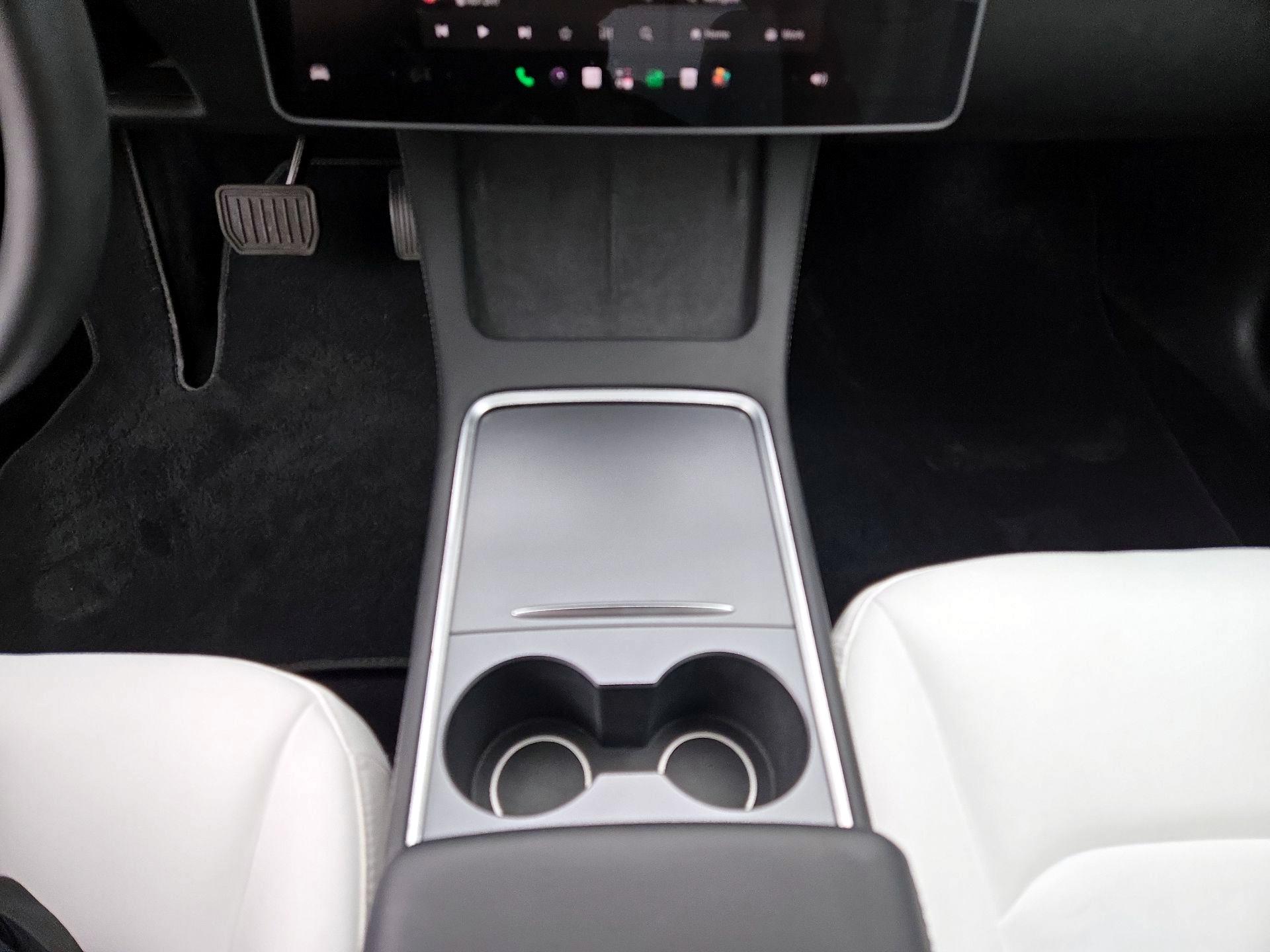 Thumbnail: 2023 Tesla Model 3 - 17