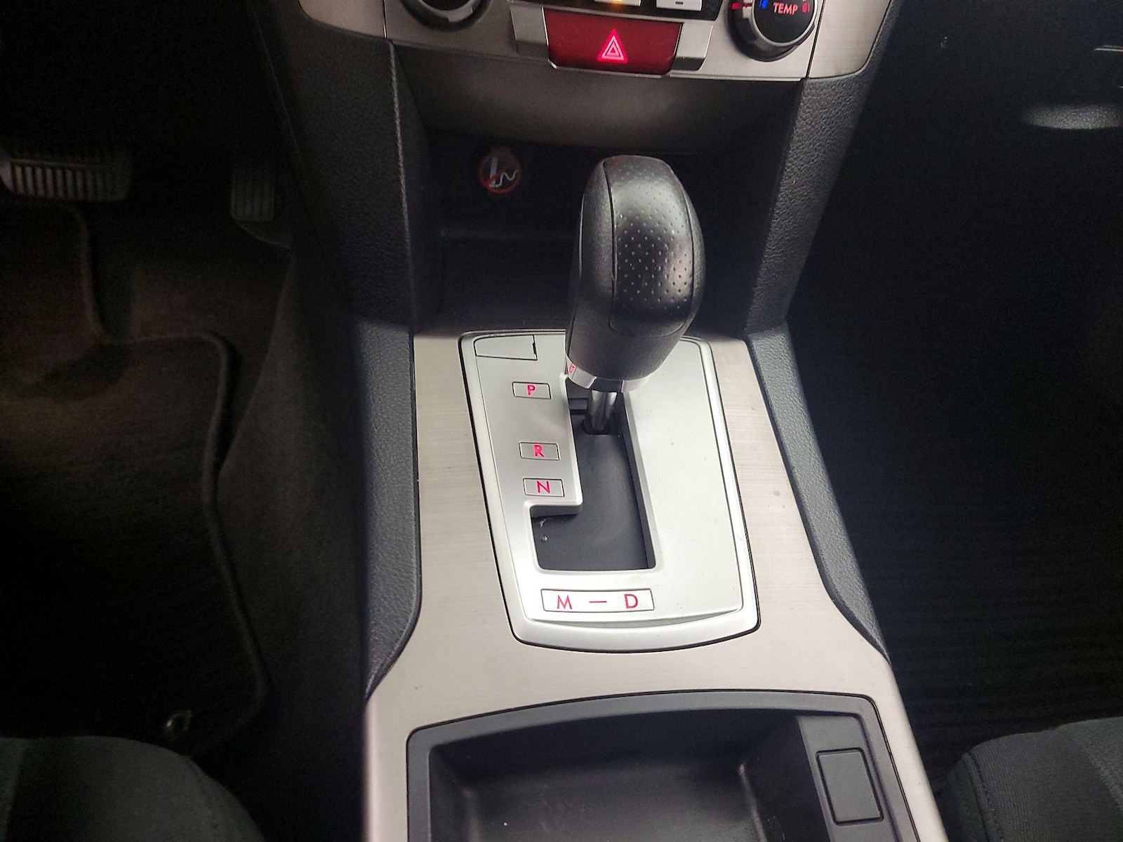 2014 Subaru Legacy 2.5i - Photo 17