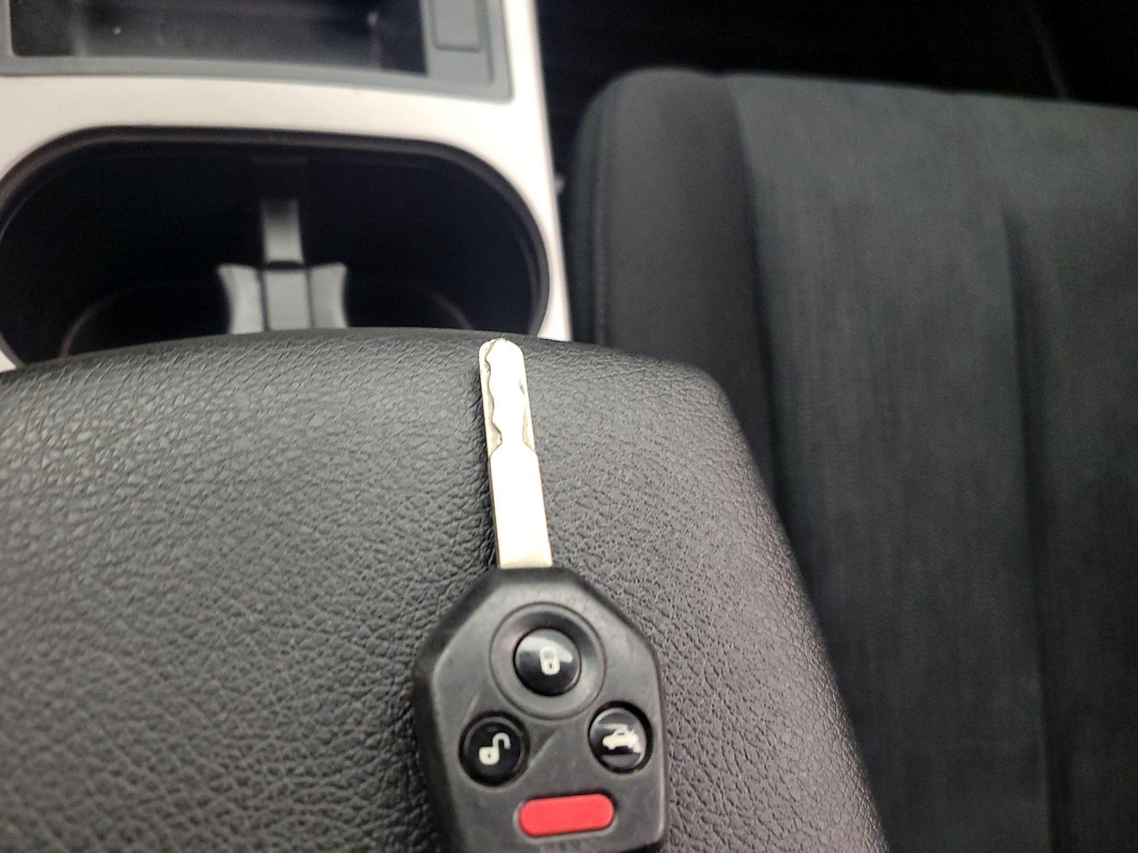 2014 Subaru Legacy 2.5i - Photo 22