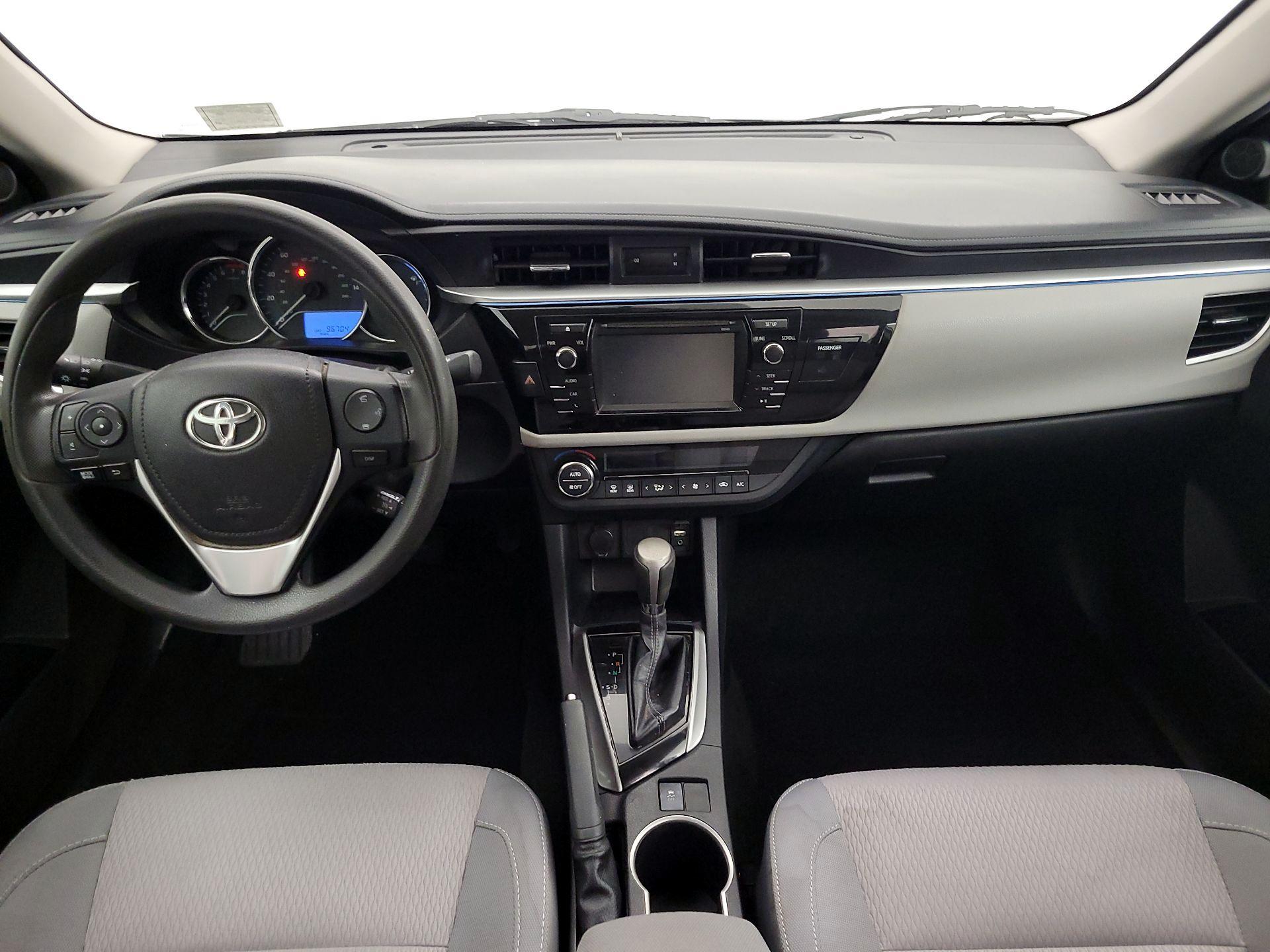 Thumbnail: 2015 Toyota Corolla - 9