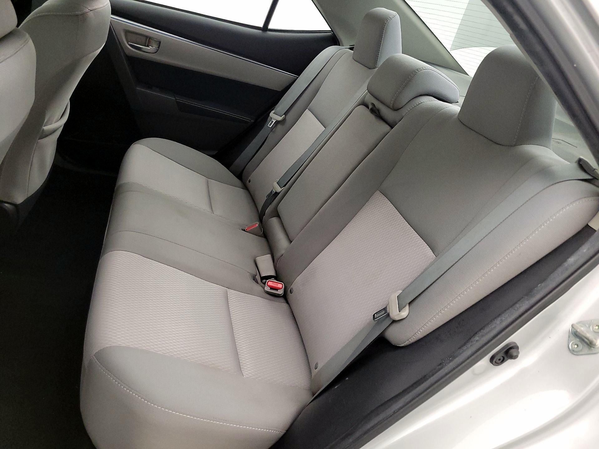 Thumbnail: 2015 Toyota Corolla - 19