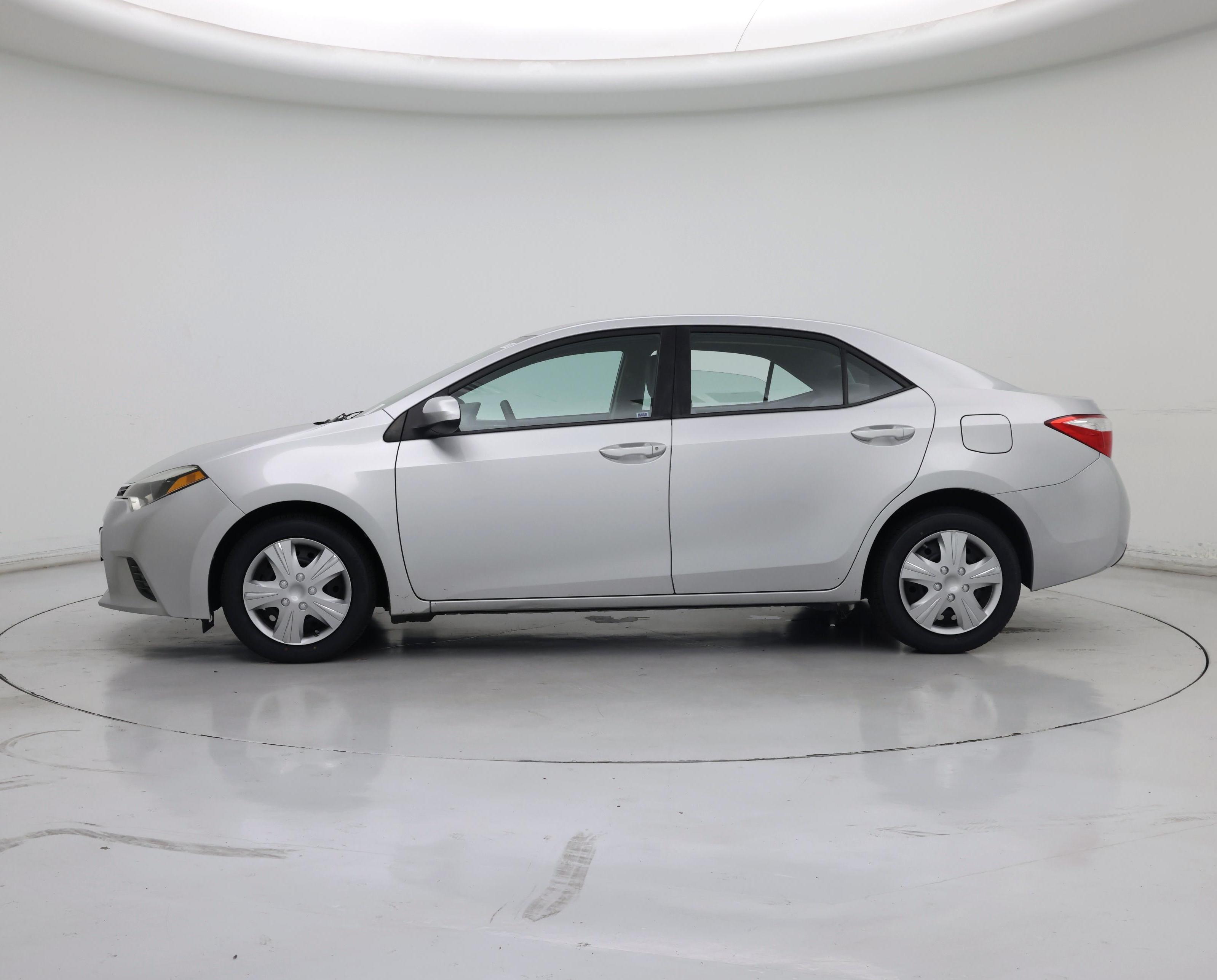 Thumbnail: 2015 Toyota Corolla - 3