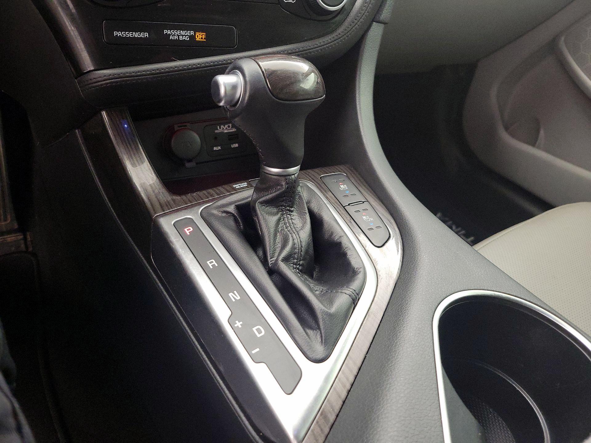 Thumbnail: 2014 Kia Optima - 17