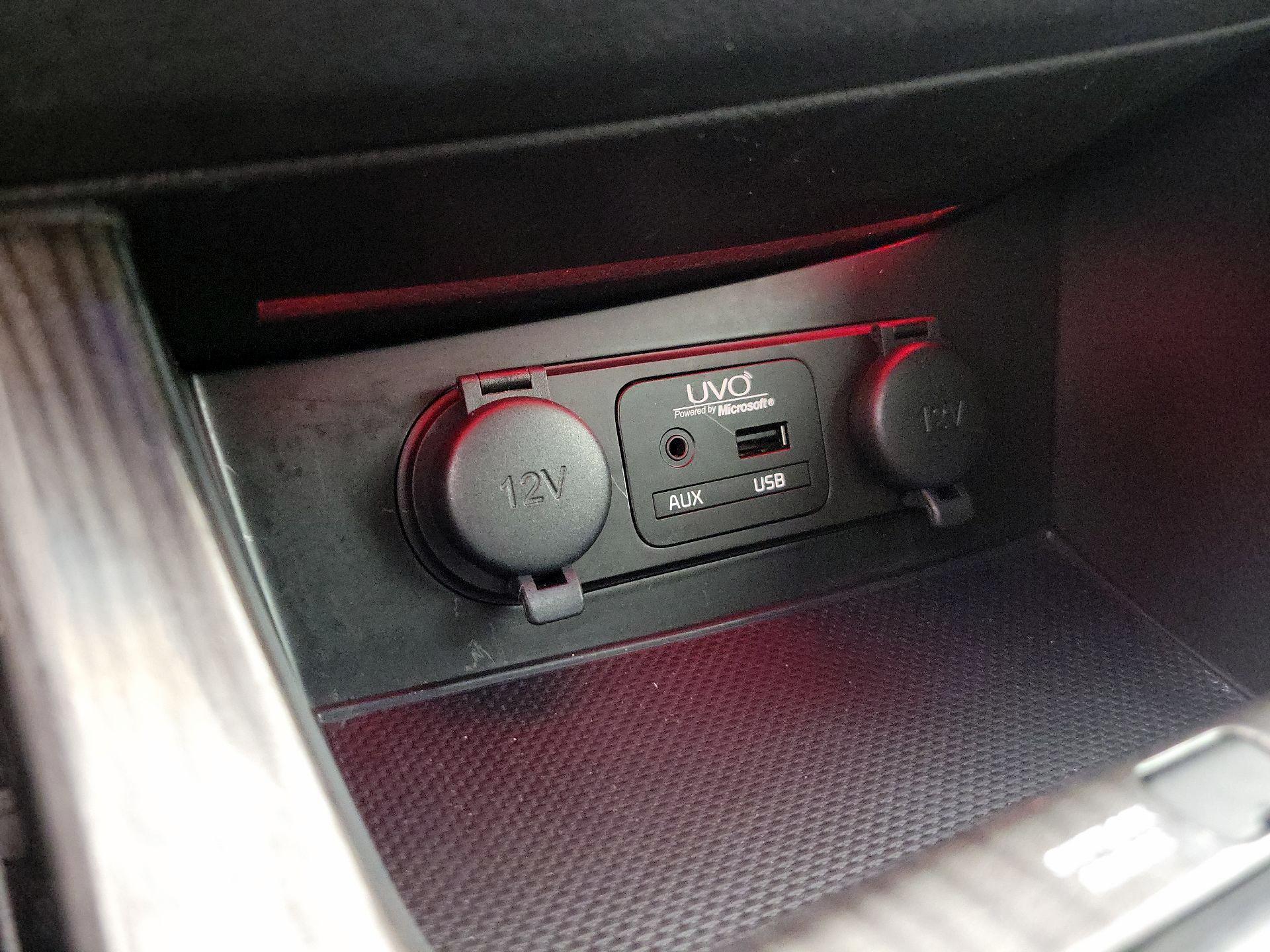 Thumbnail: 2014 Kia Optima - 18